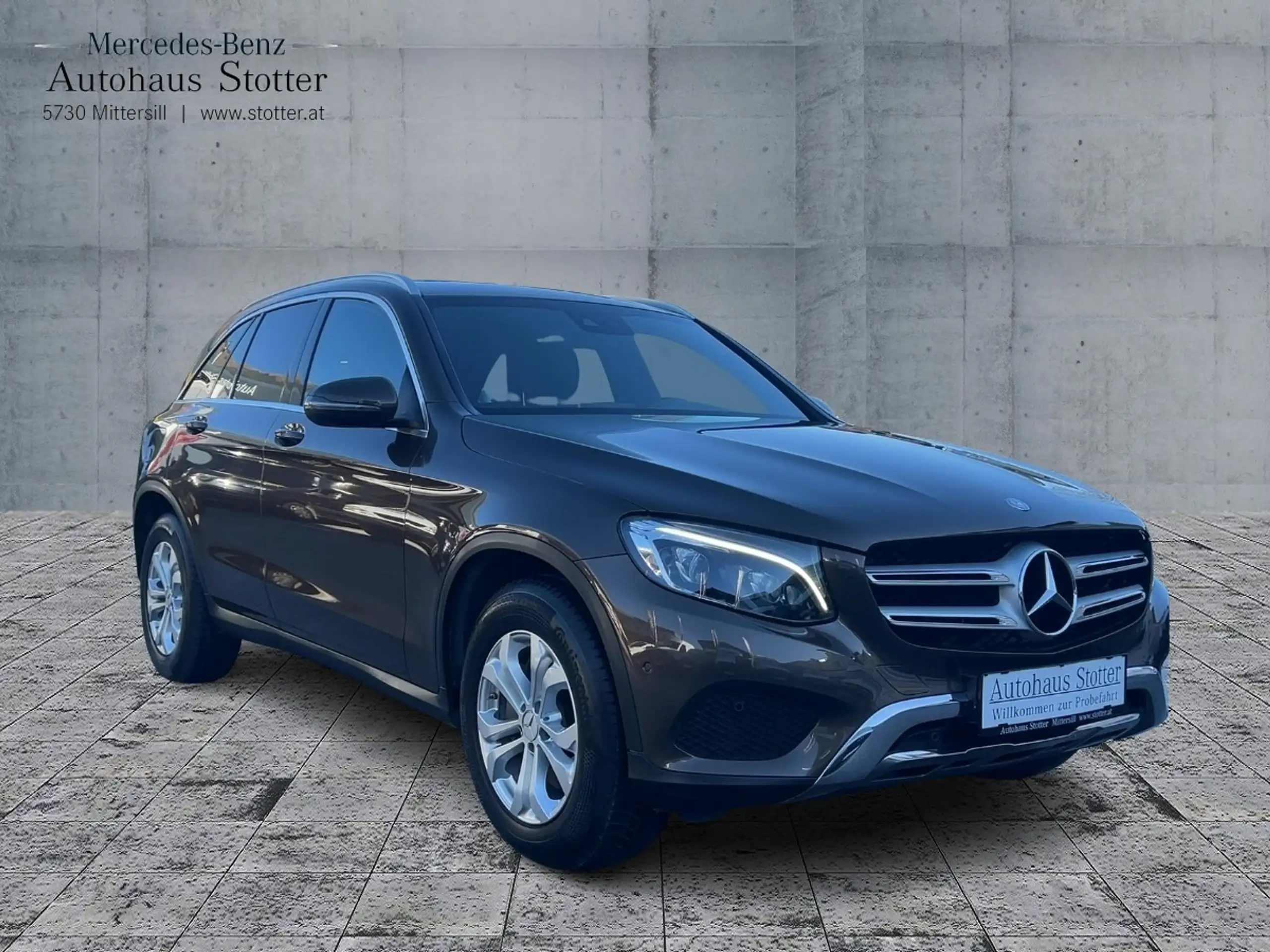 Mercedes-Benz - GLC 220