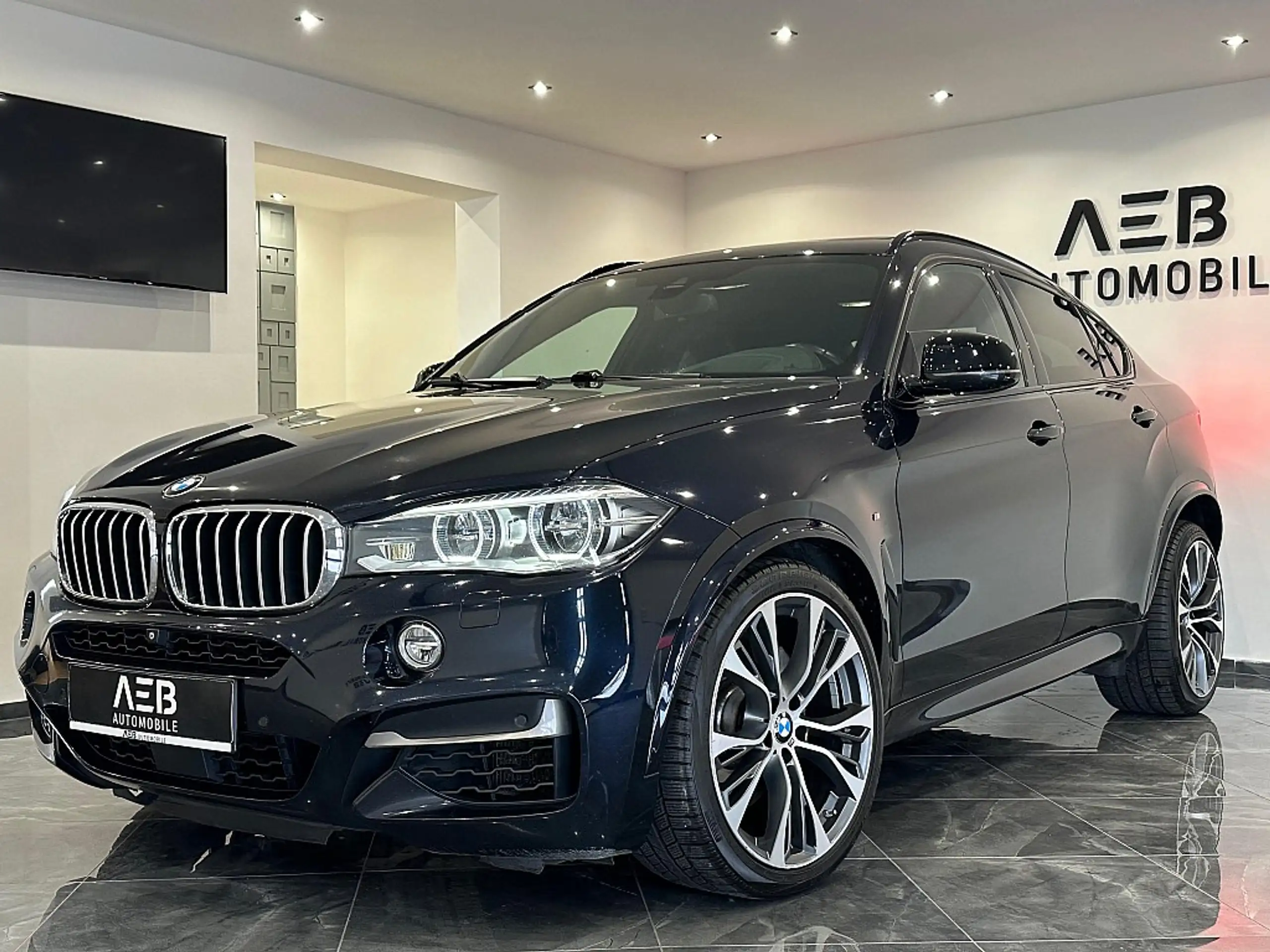 BMW - X6 M