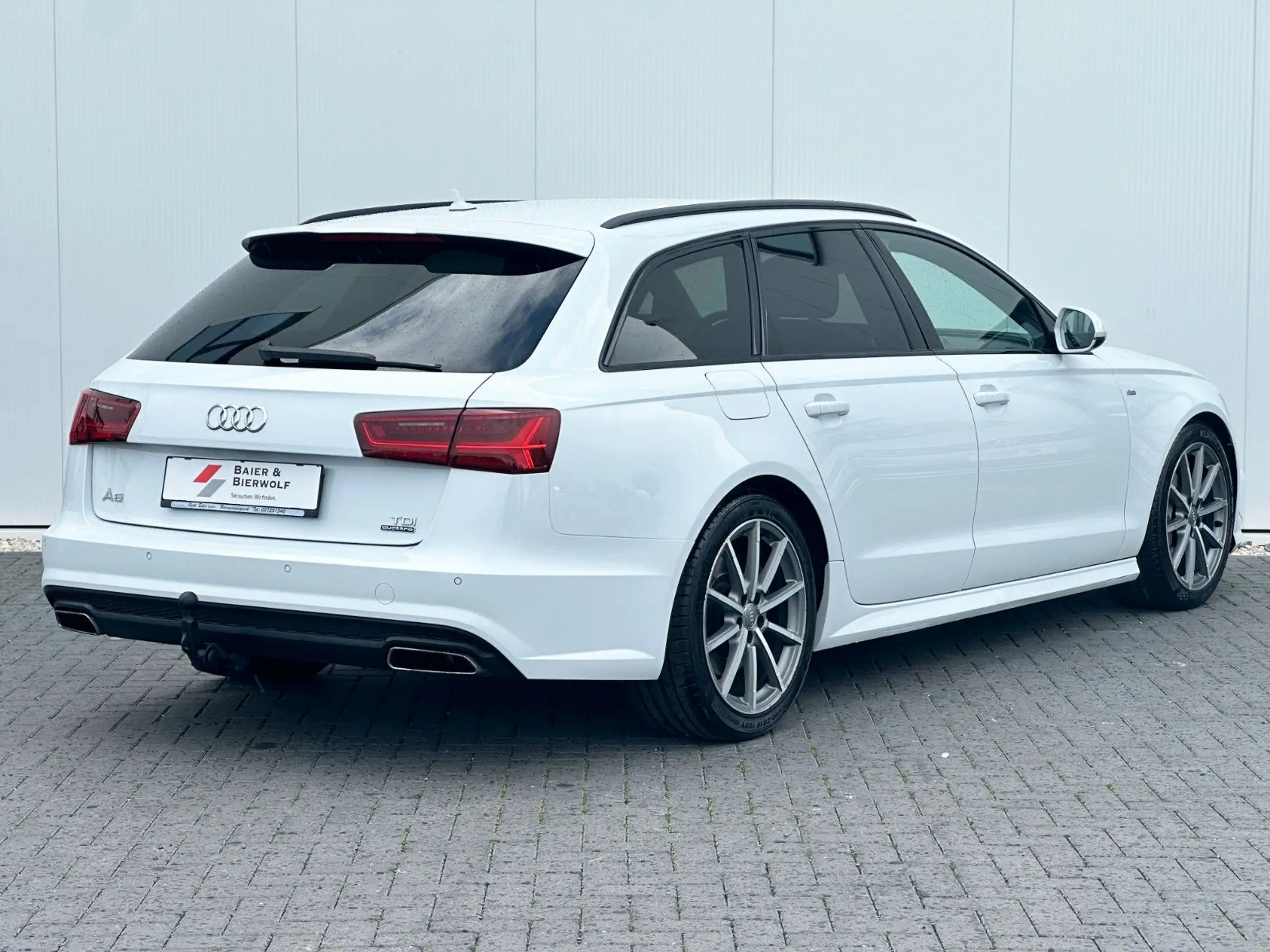 Audi - A6