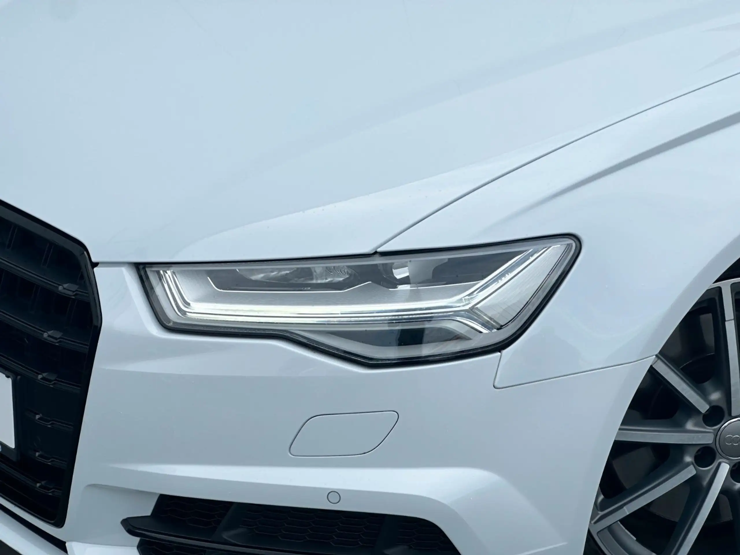 Audi - A6