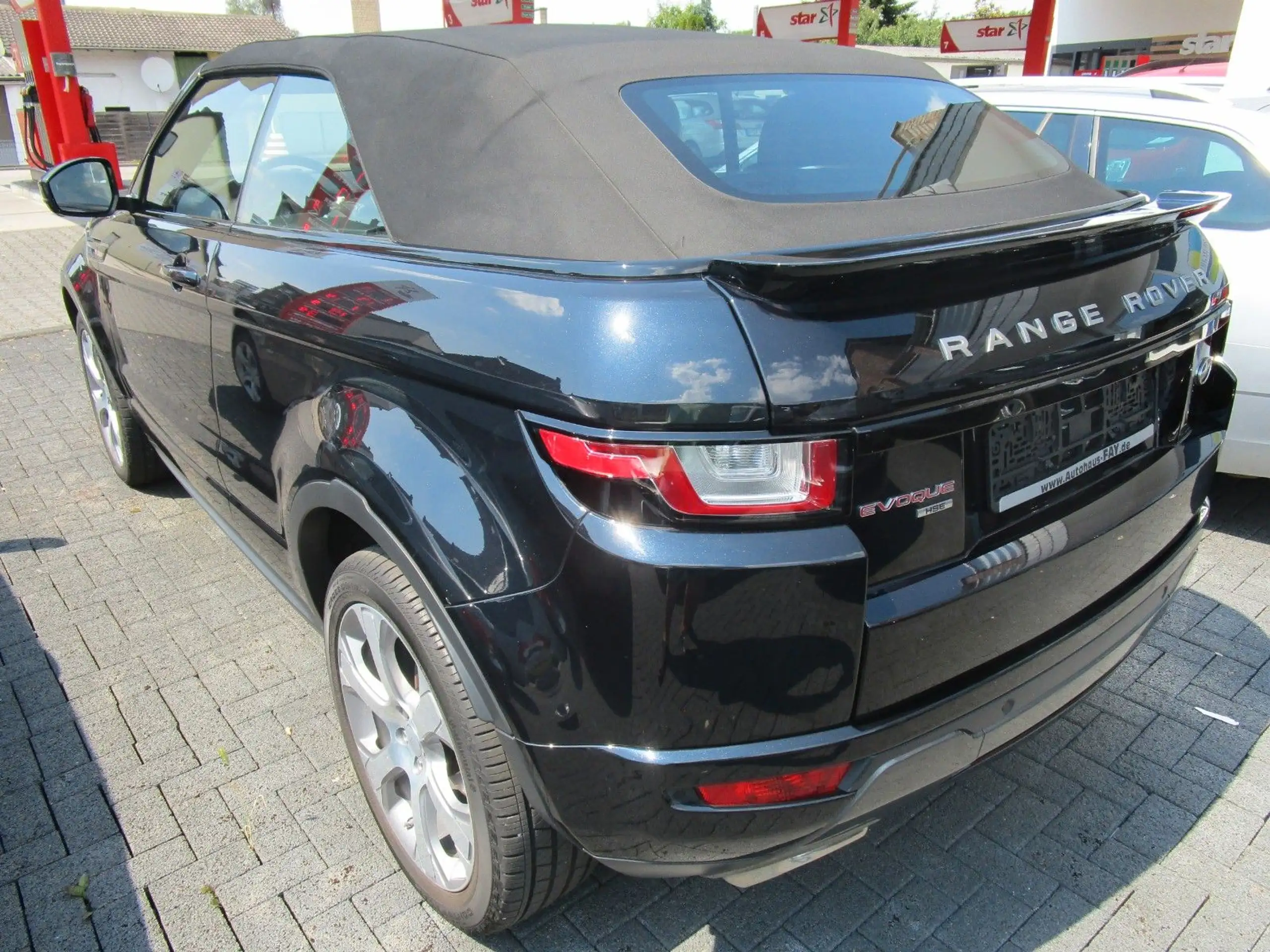 Land Rover - Range Rover Evoque