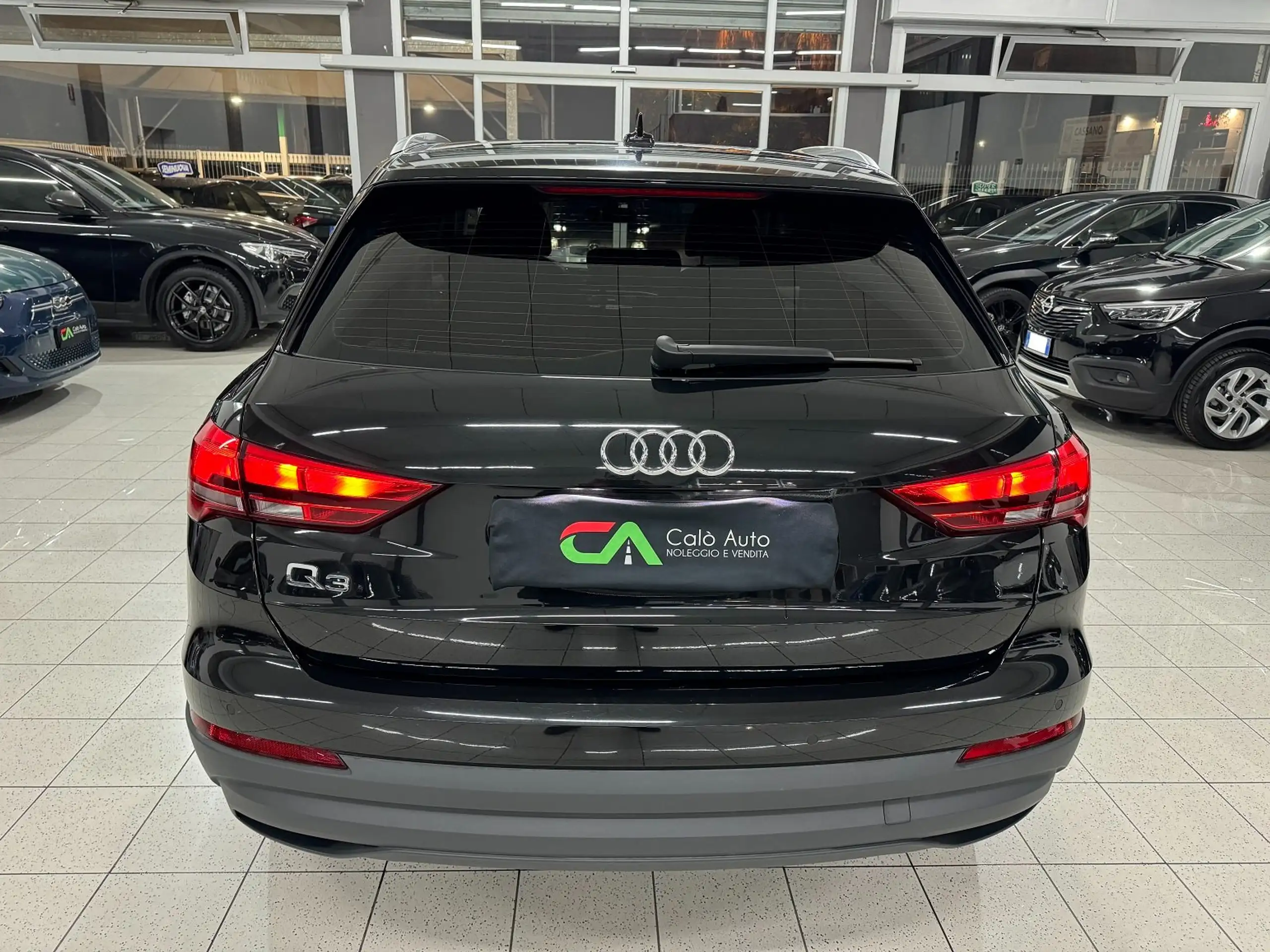 Audi - Q3