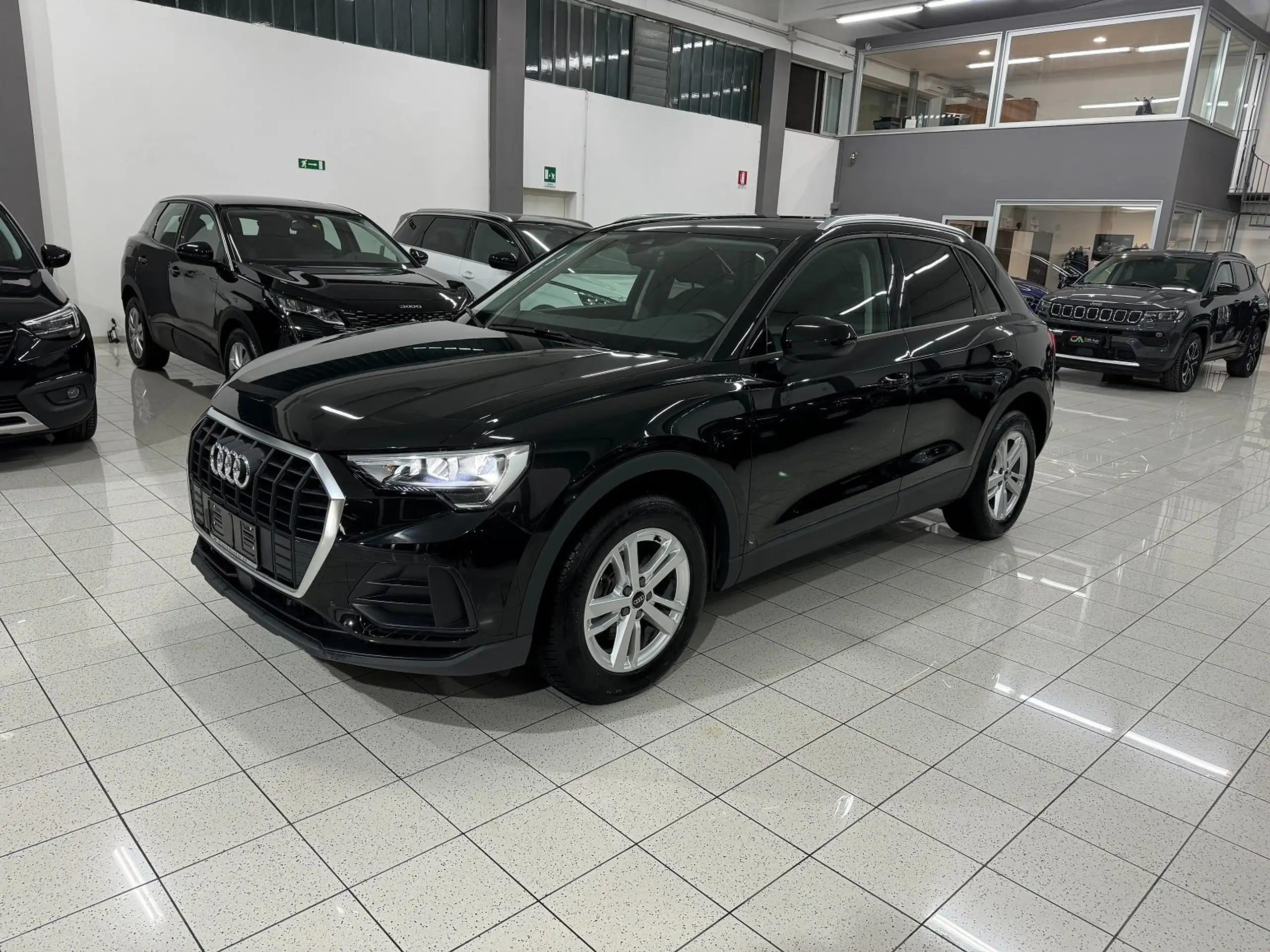 Audi - Q3