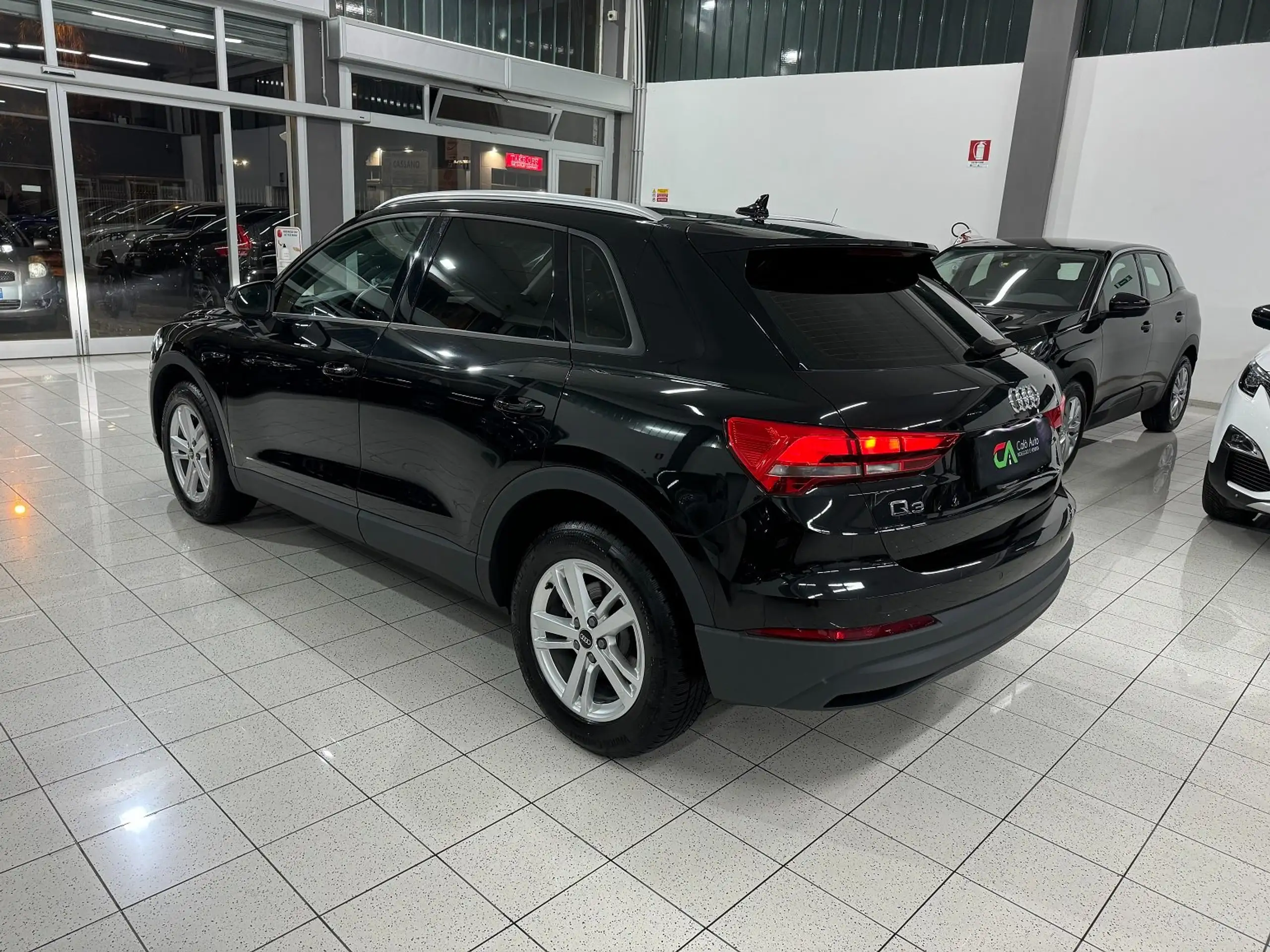 Audi - Q3