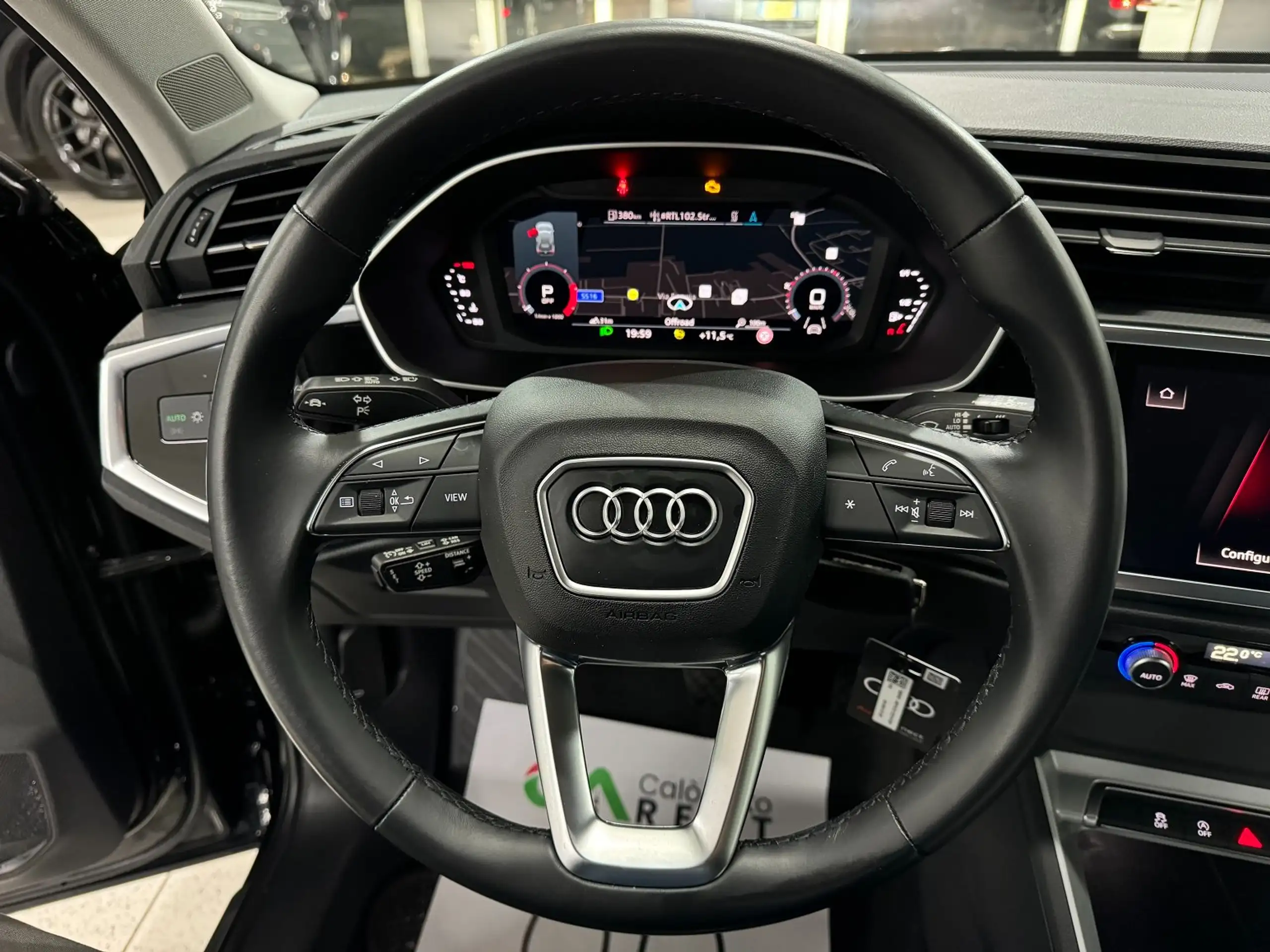 Audi - Q3