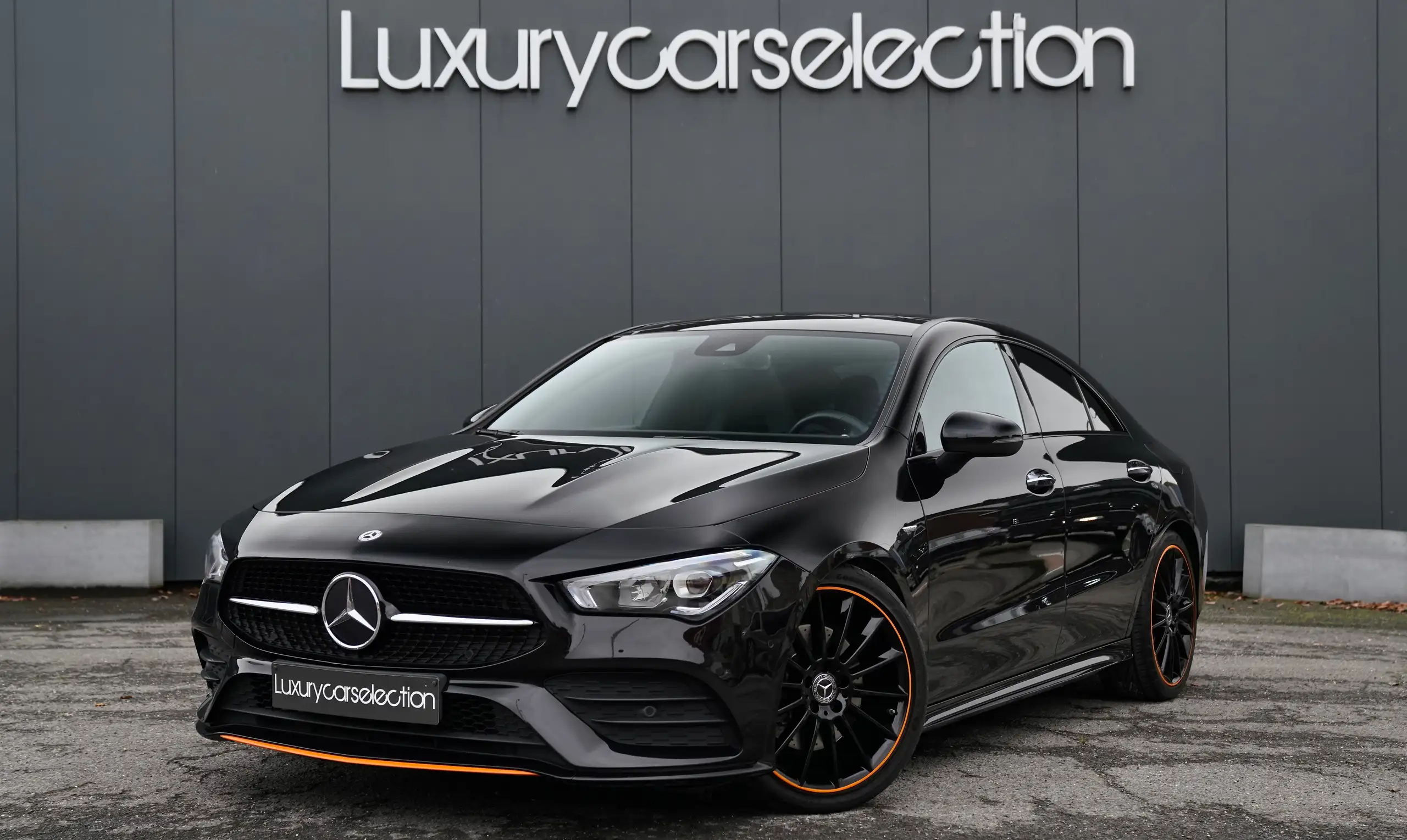 Mercedes-Benz - CLA 200