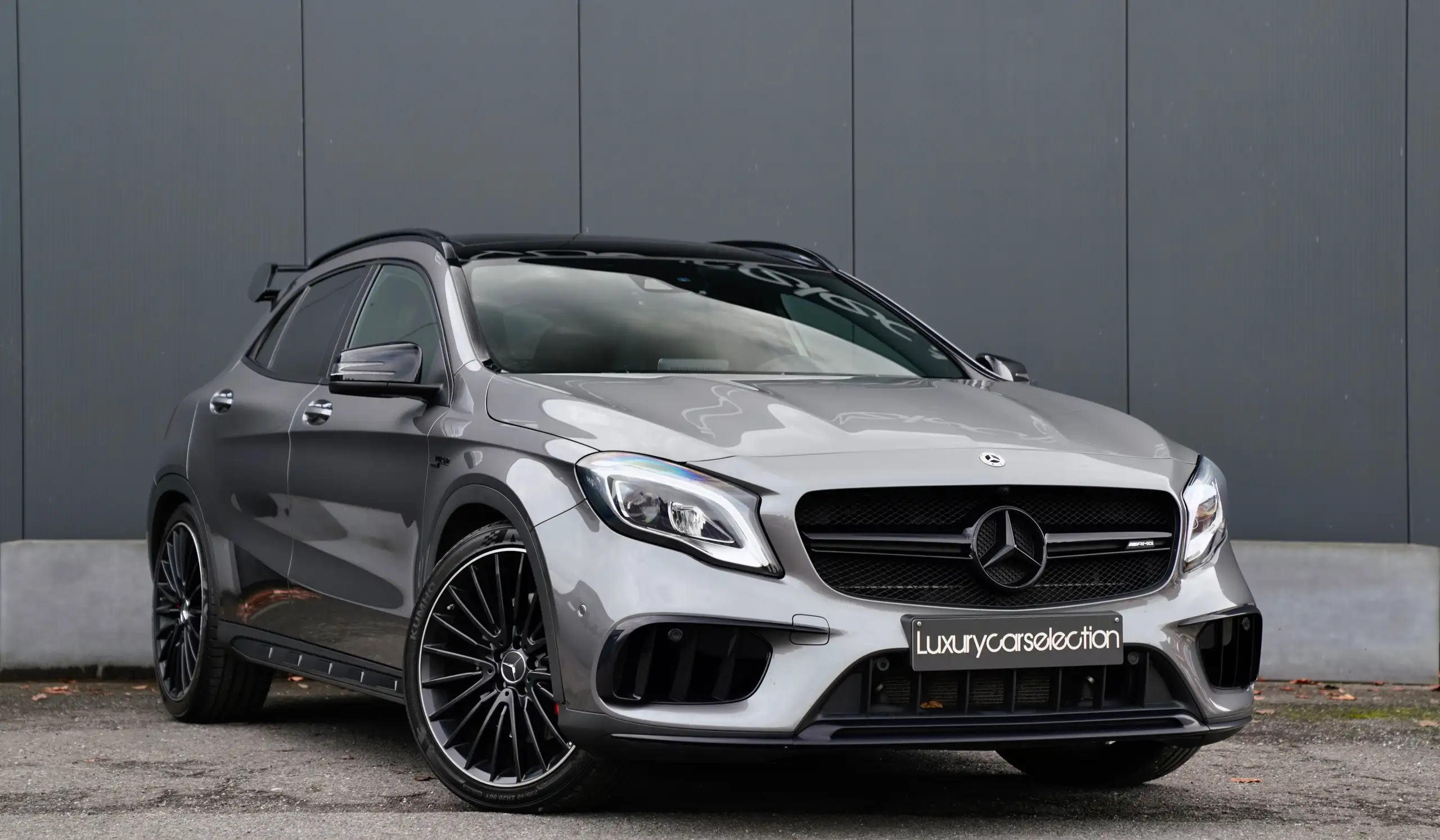 Mercedes-Benz - GLA 45 AMG