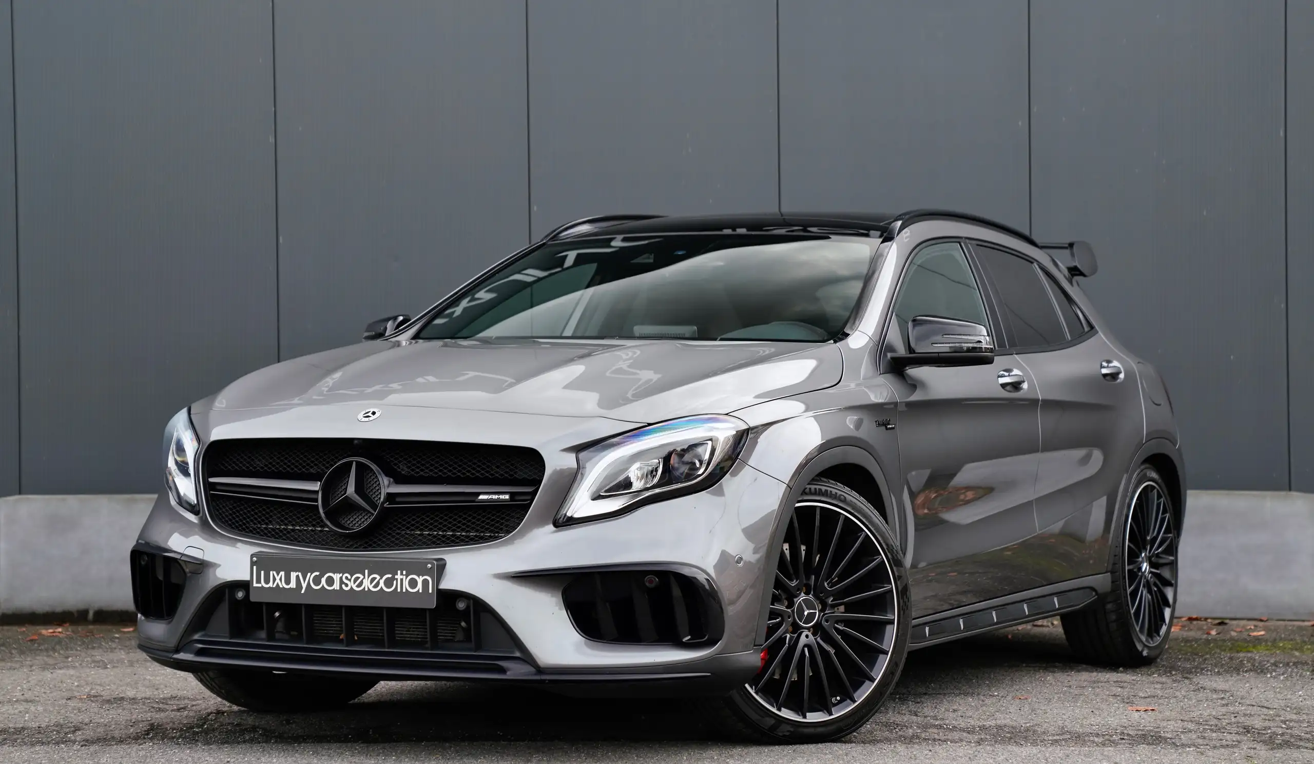 Mercedes-Benz - GLA 45 AMG