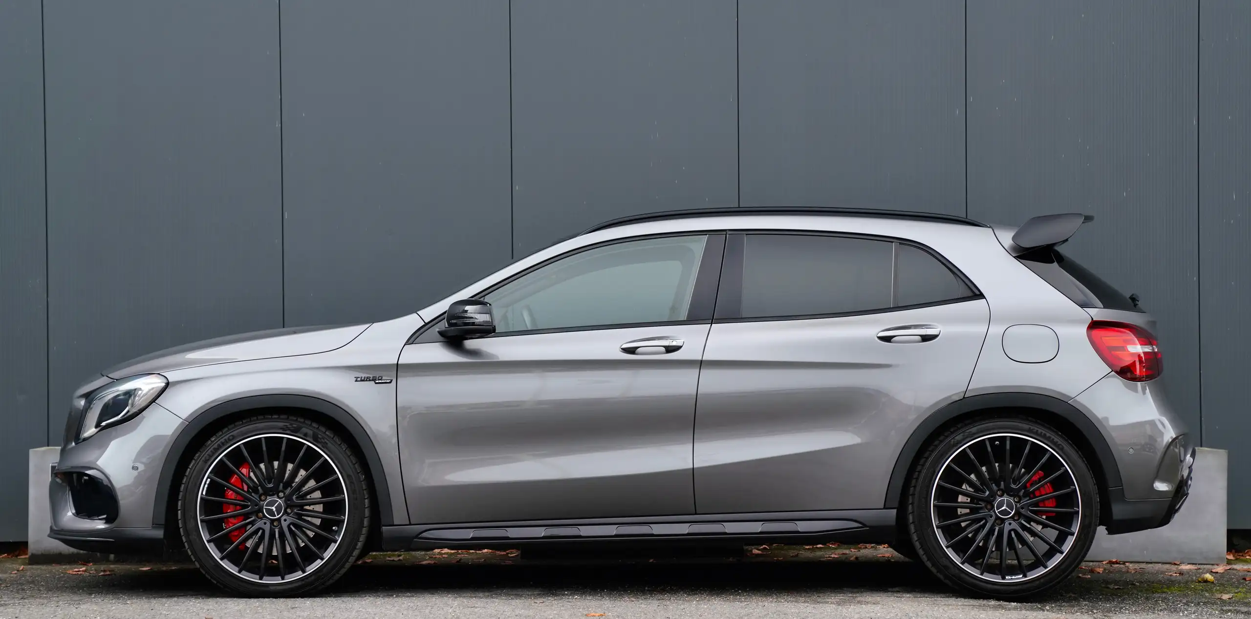 Mercedes-Benz - GLA 45 AMG