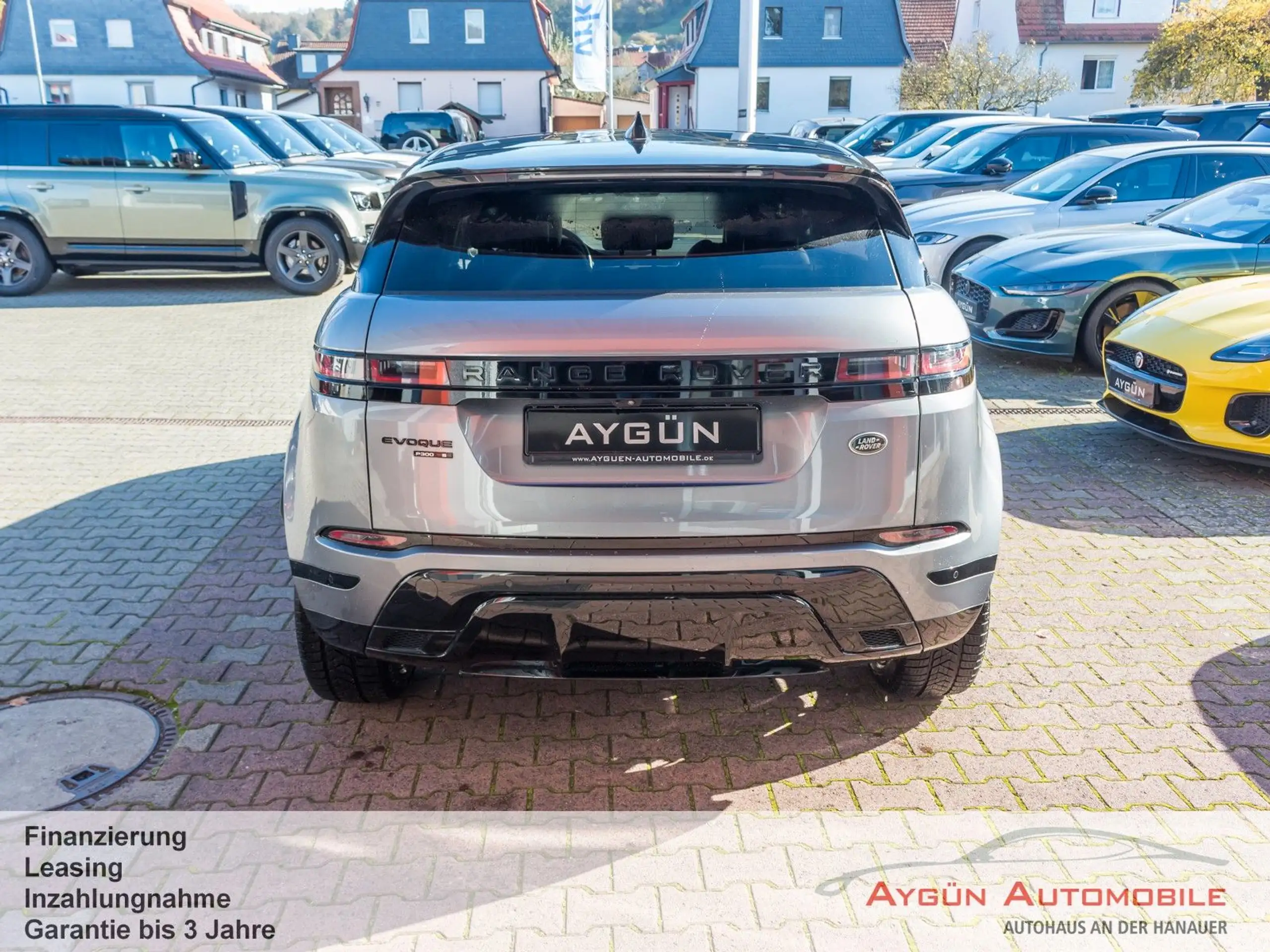 Land Rover - Range Rover Evoque