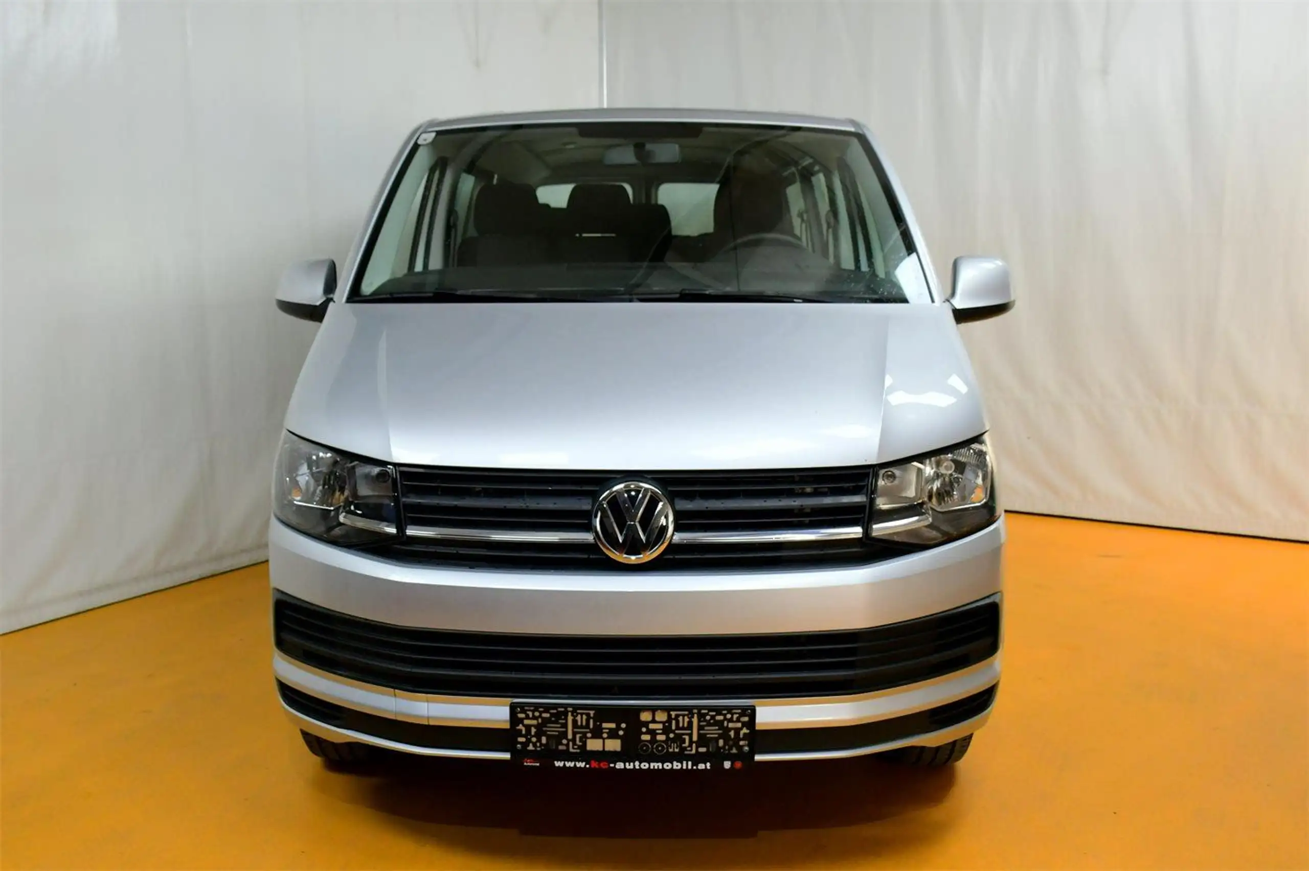 Volkswagen - T6 Kombi