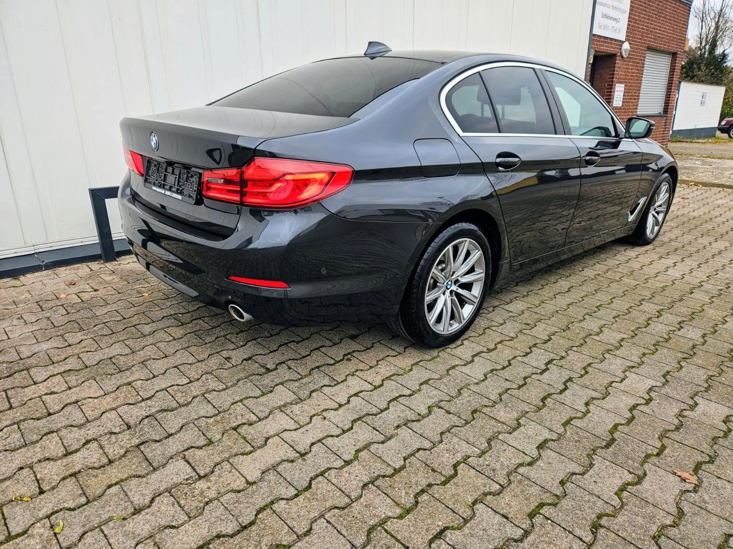 BMW - 520