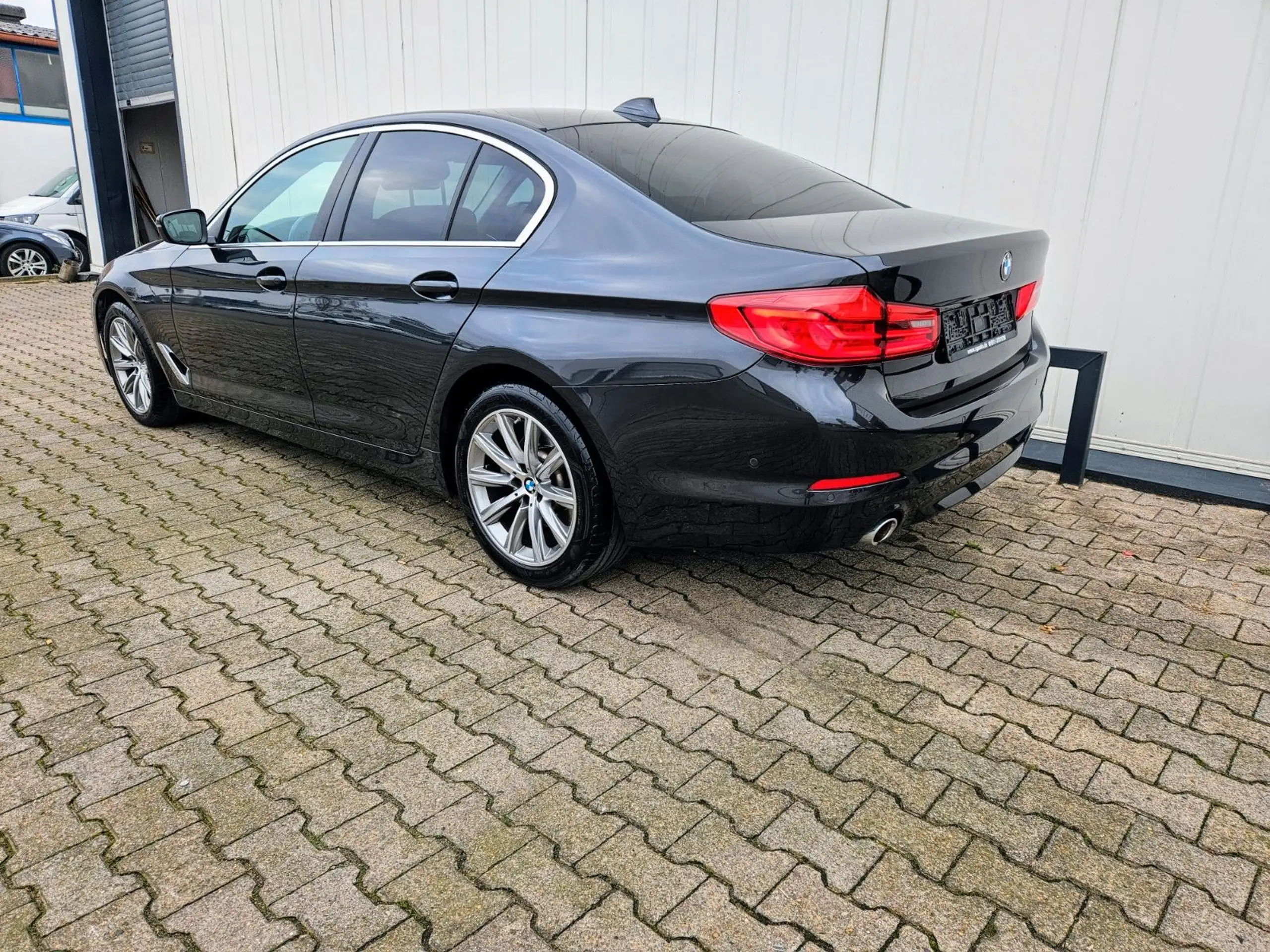 BMW - 520