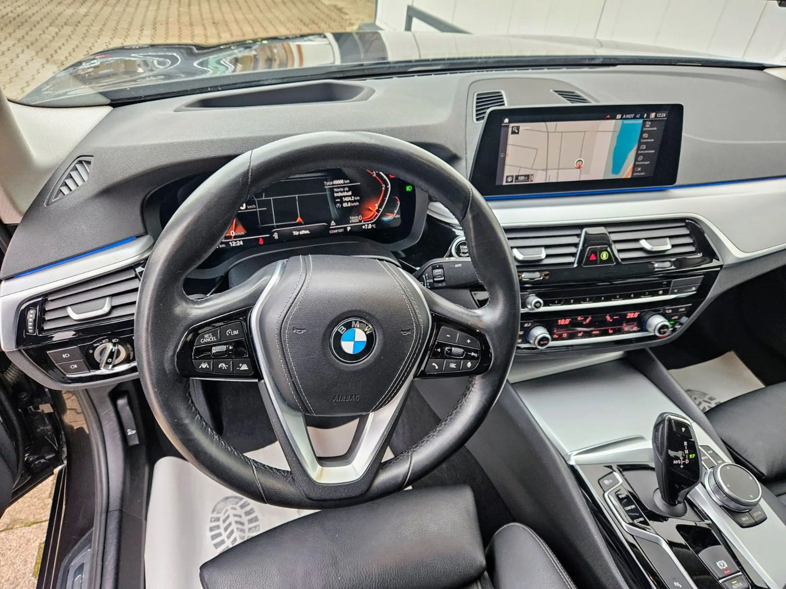 BMW - 520