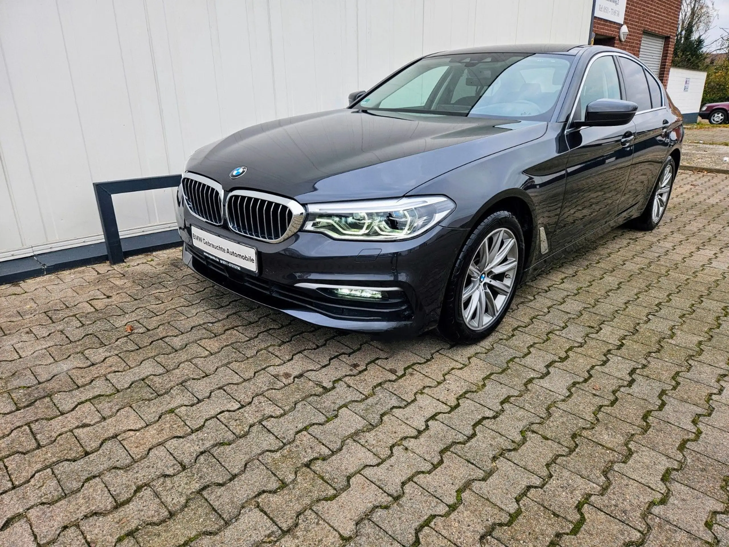 BMW - 520