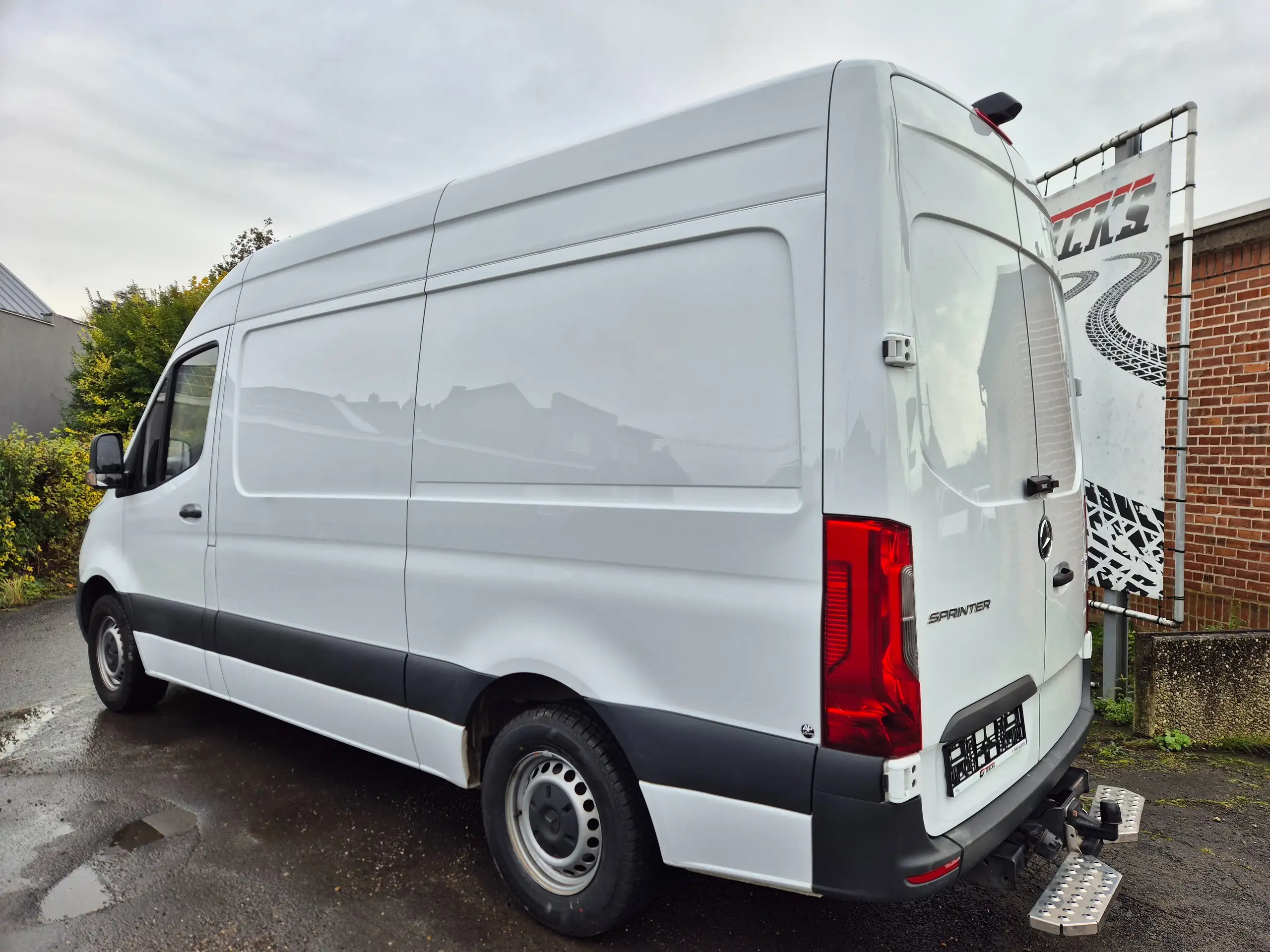 Mercedes-Benz - Sprinter