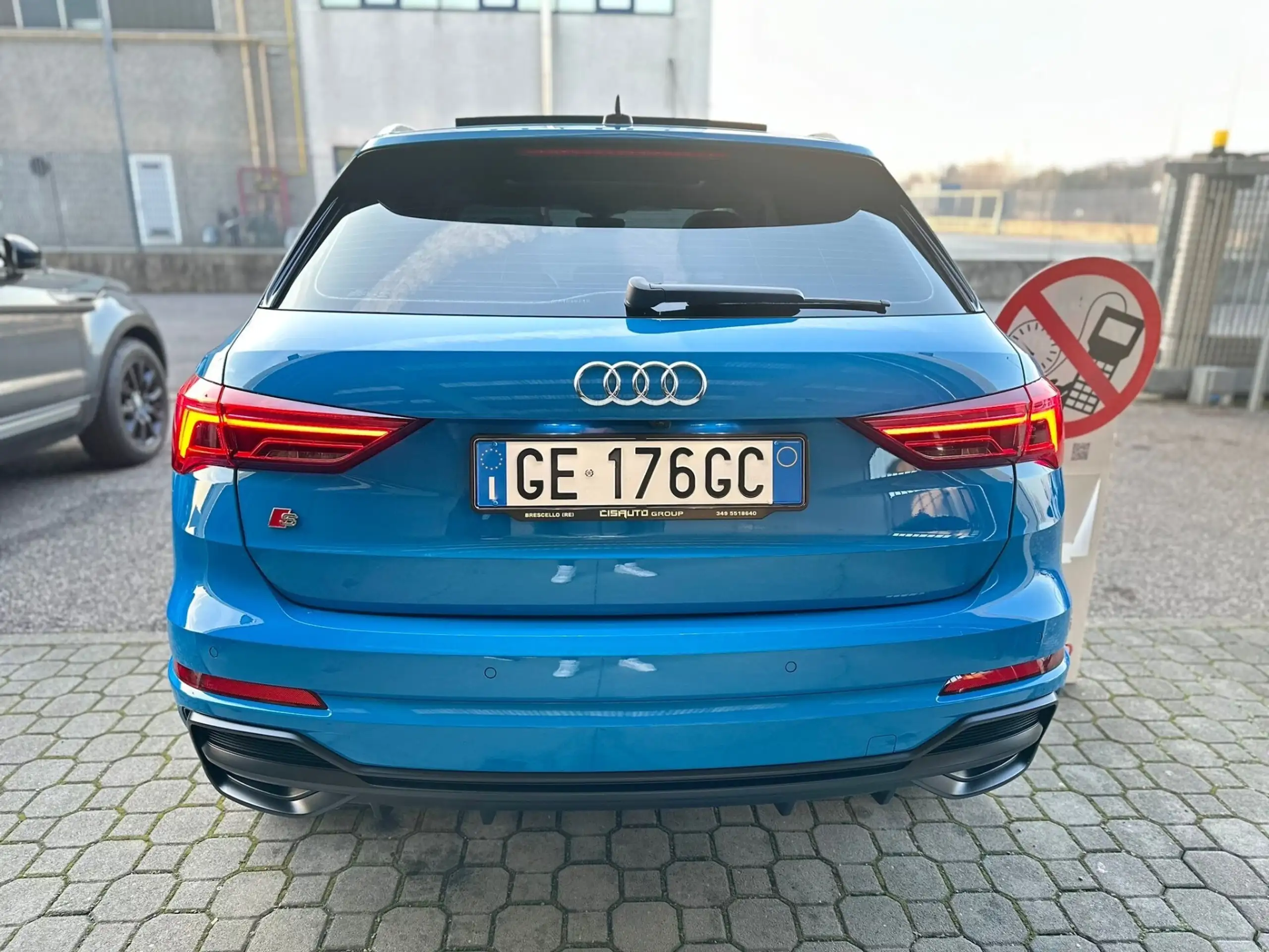 Audi - Q3