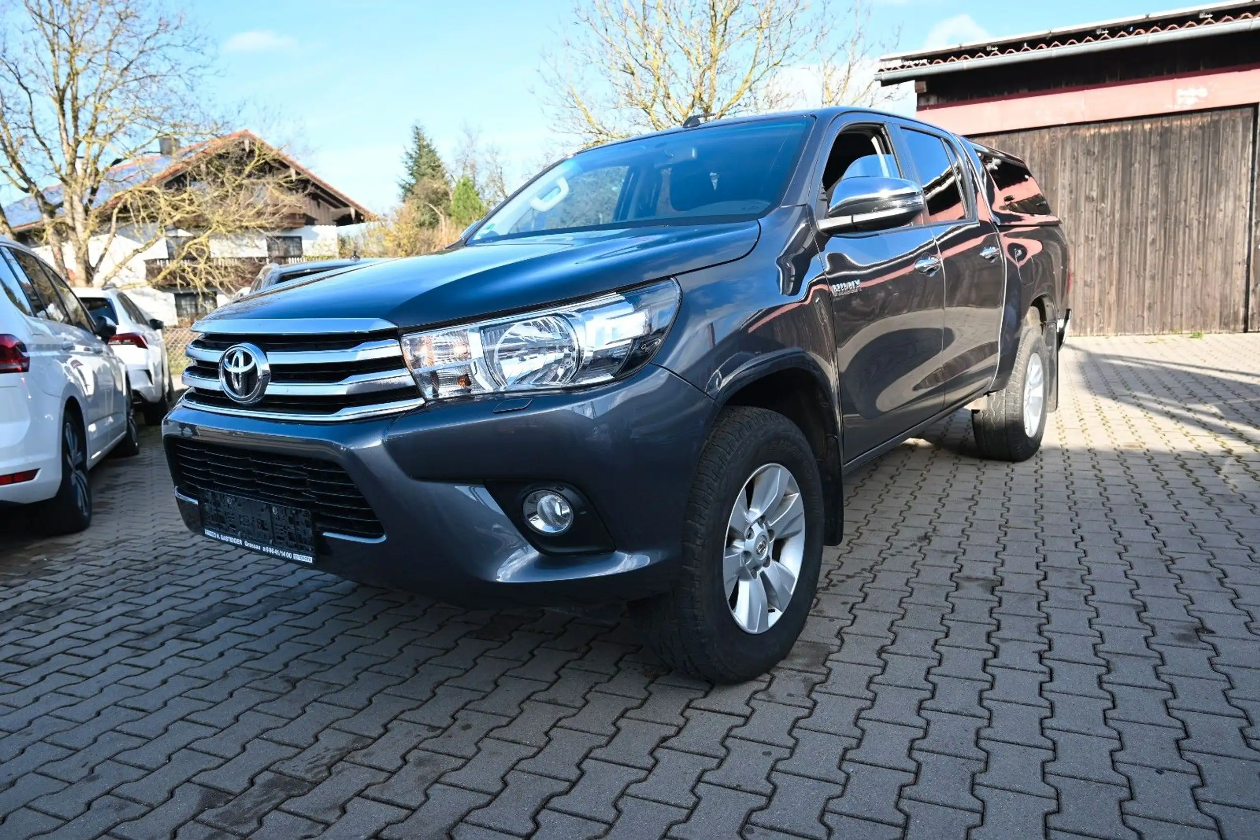 Toyota - Hilux