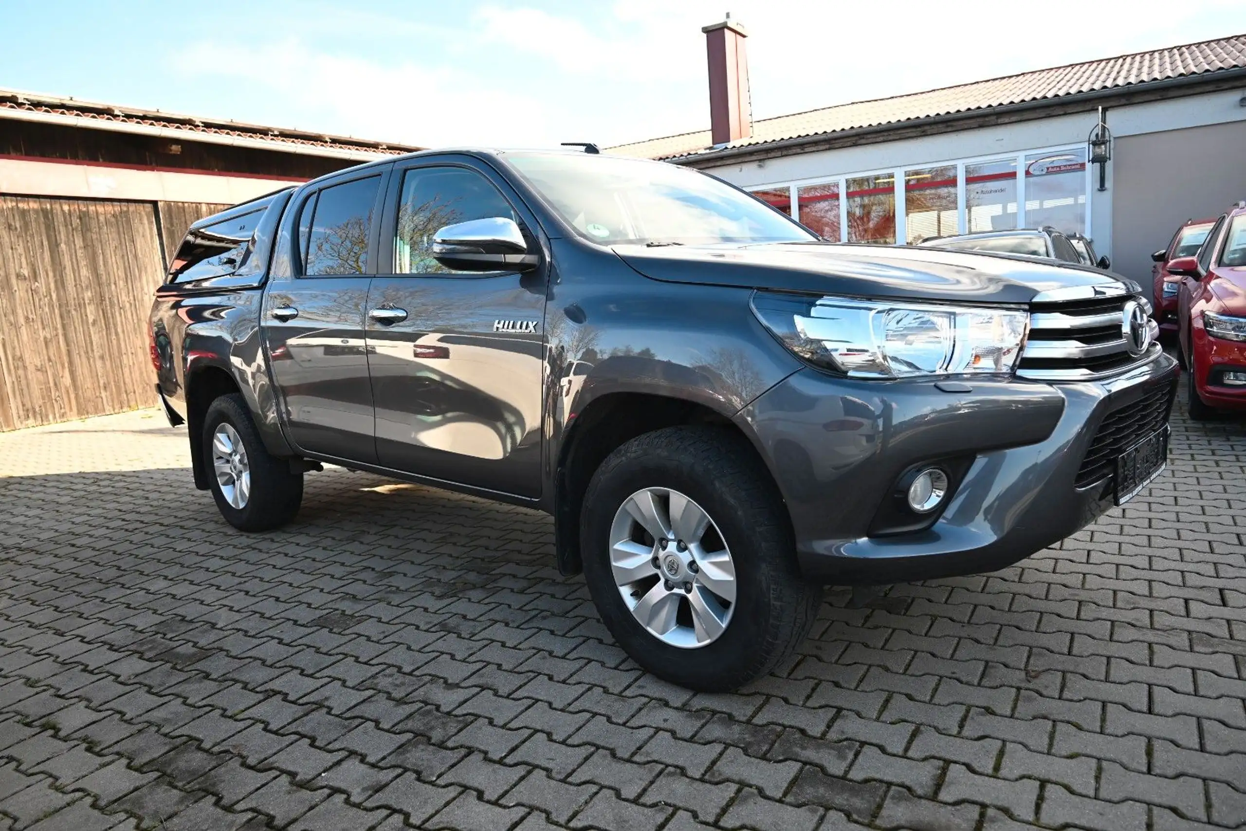 Toyota - Hilux