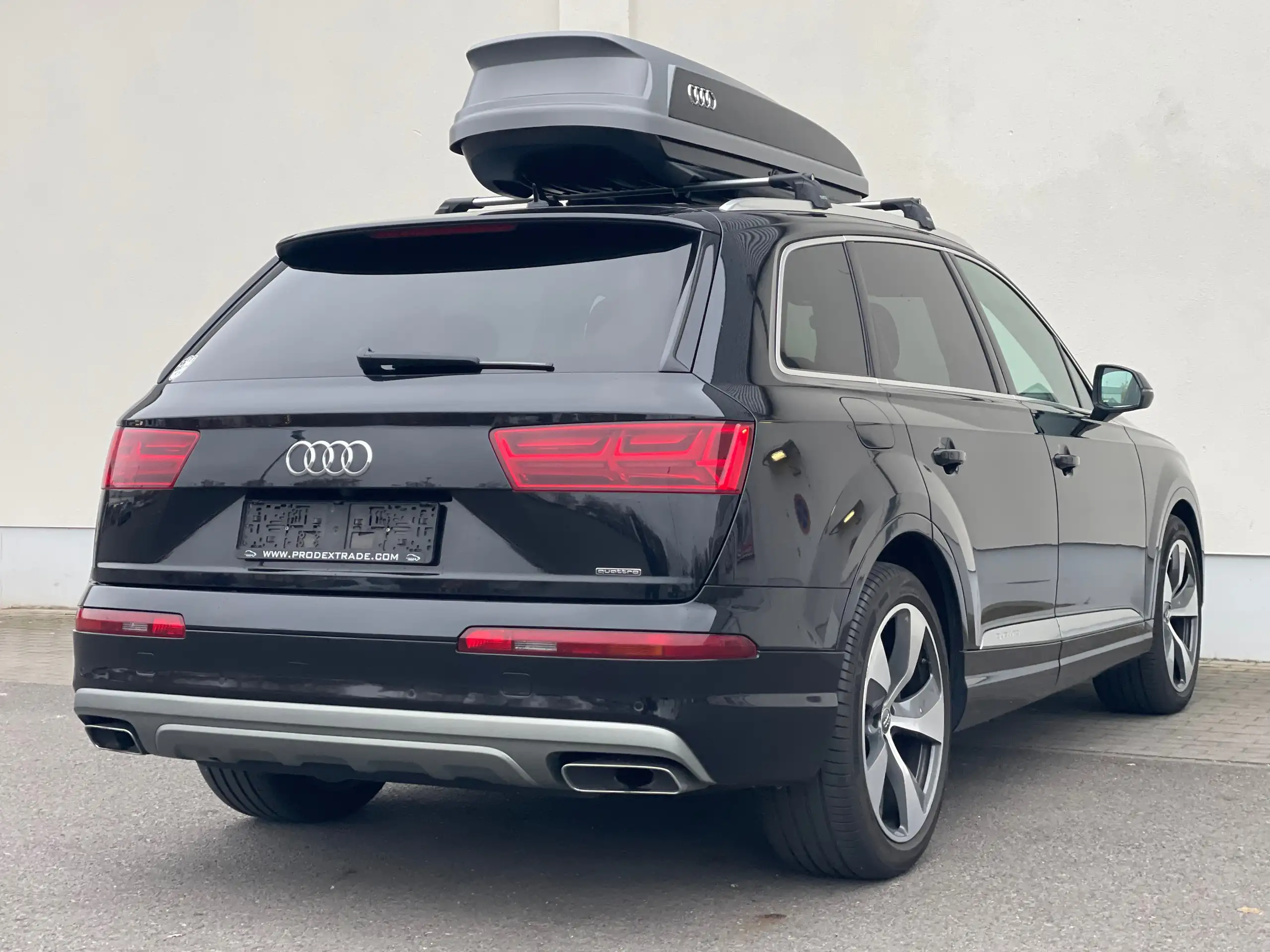 Audi - Q7