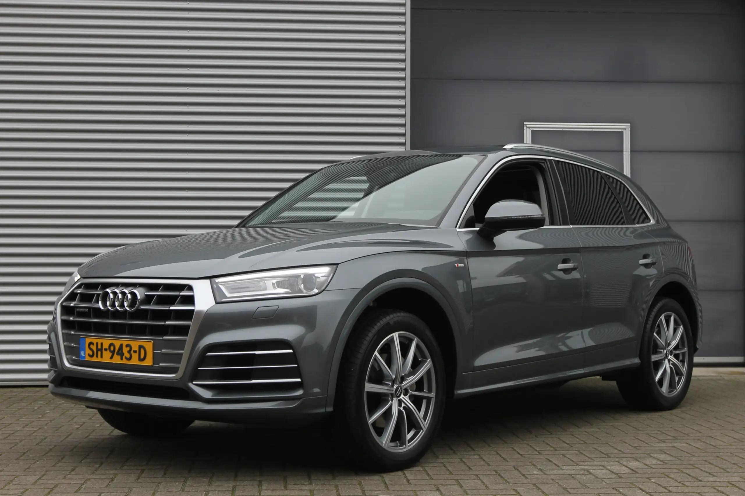 Audi - Q5