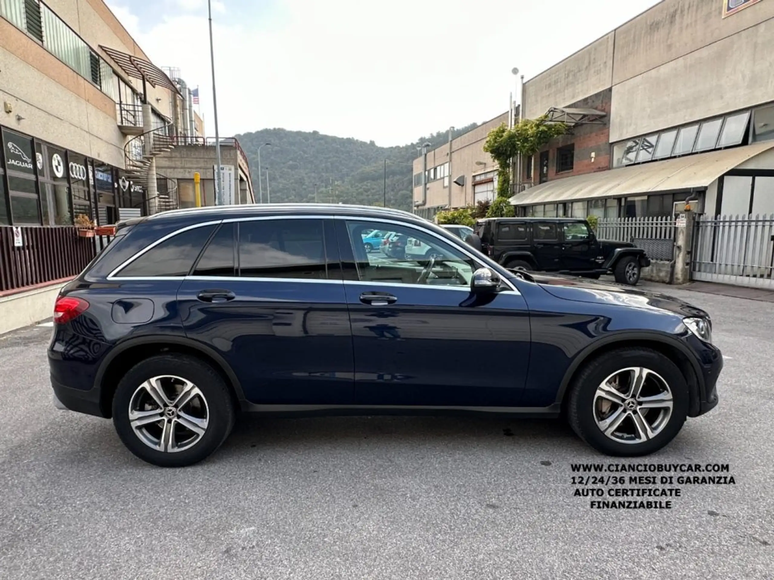 Mercedes-Benz - GLC 250