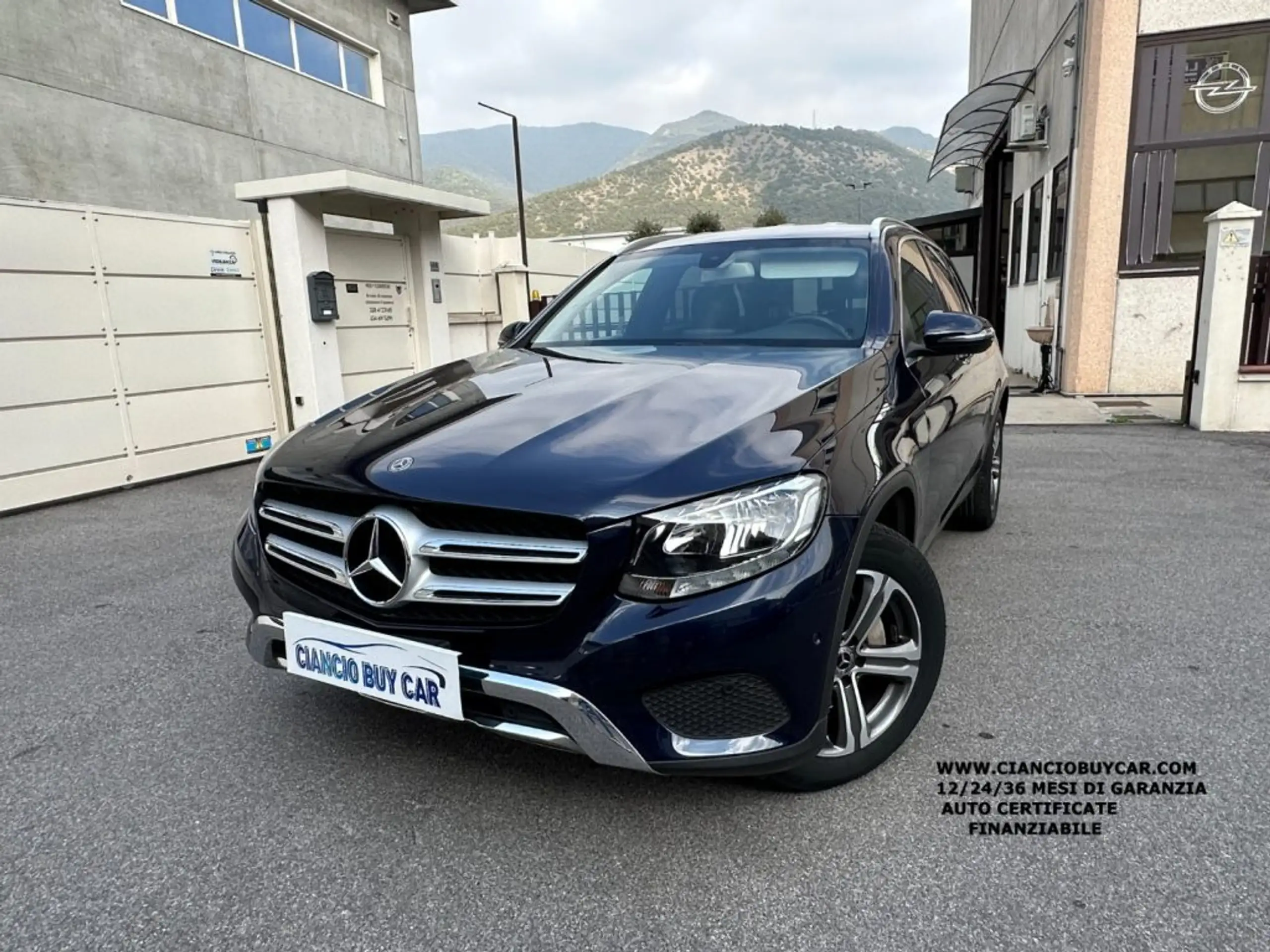 Mercedes-Benz - GLC 250