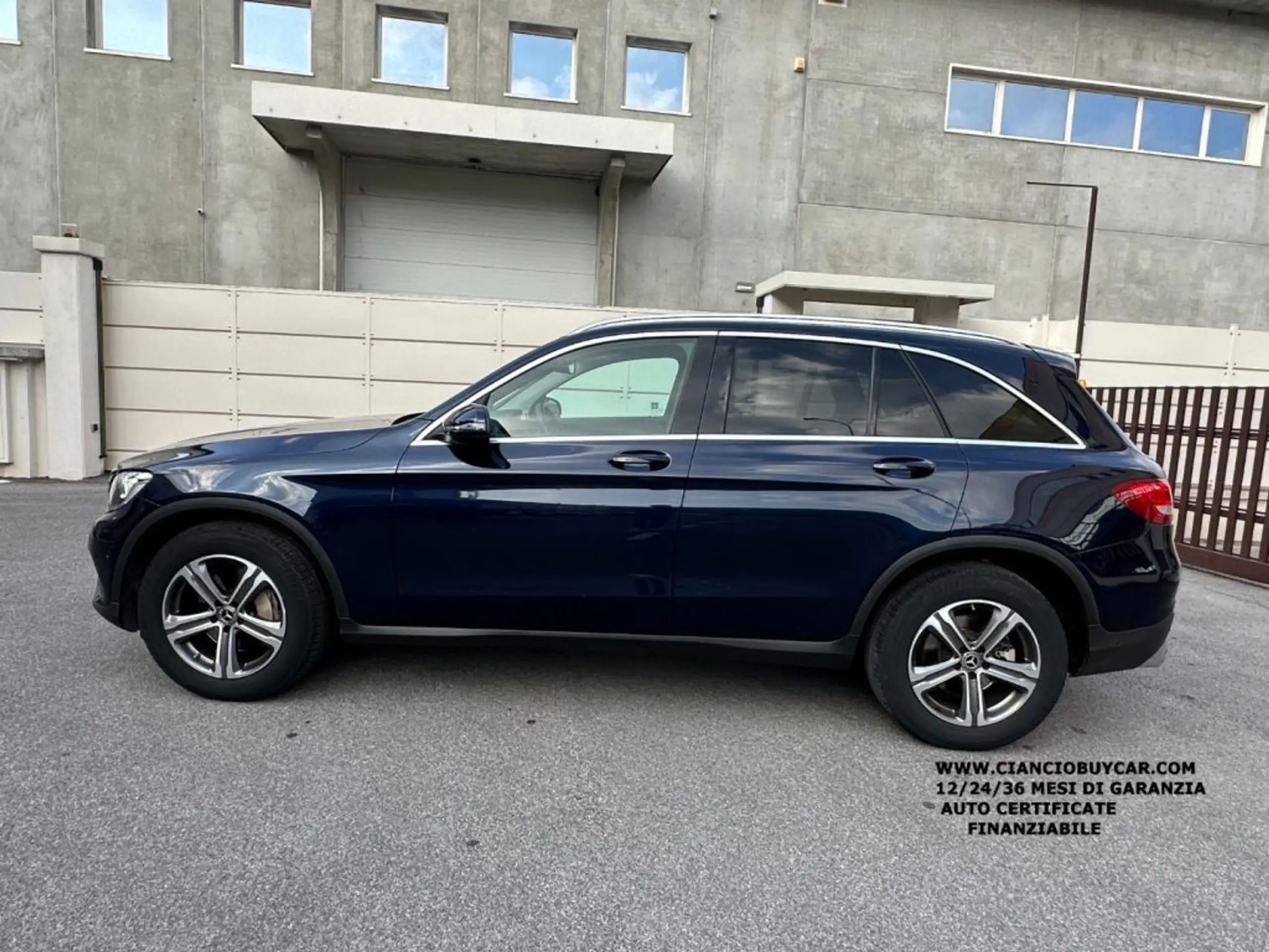 Mercedes-Benz - GLC 250