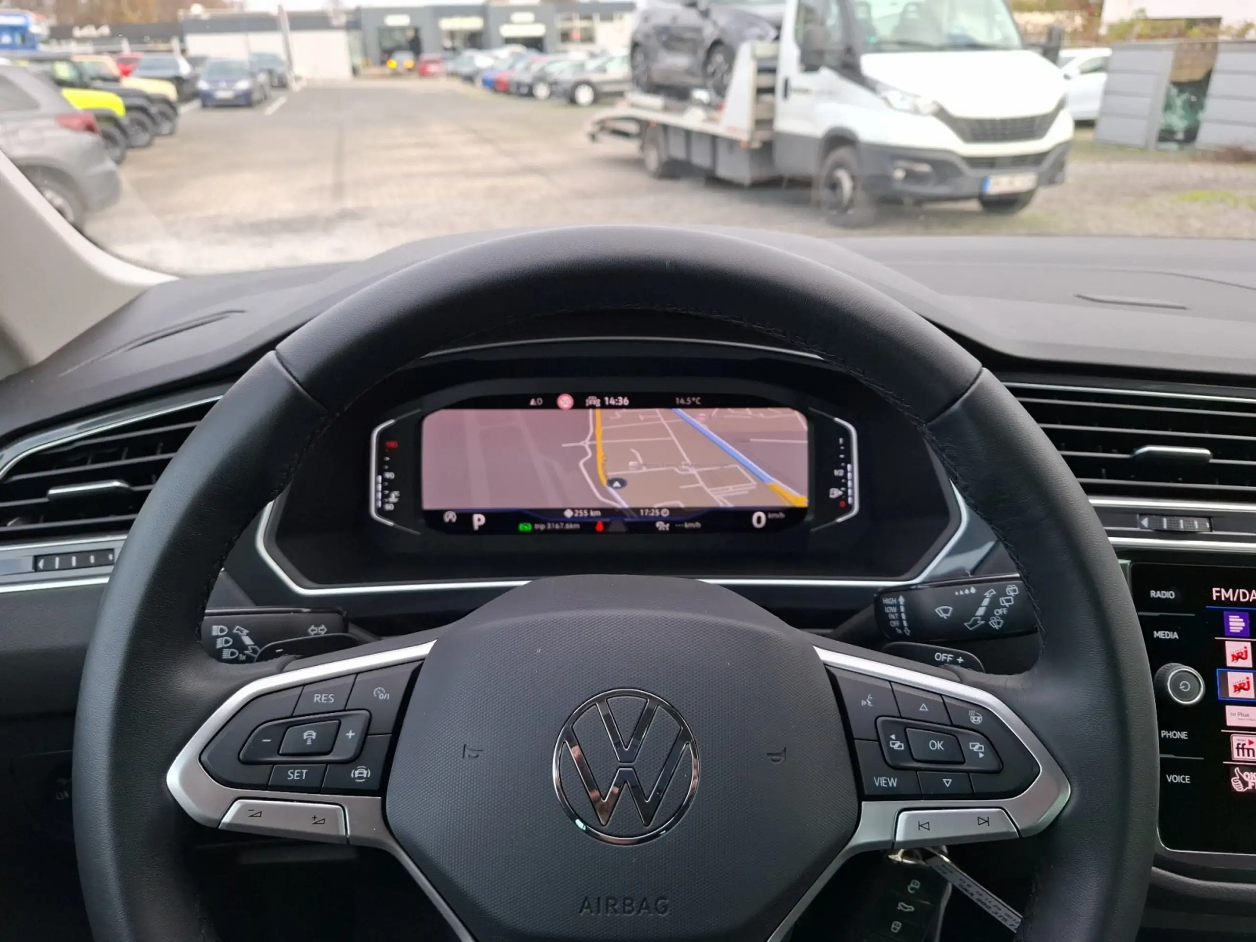 Volkswagen - Tiguan