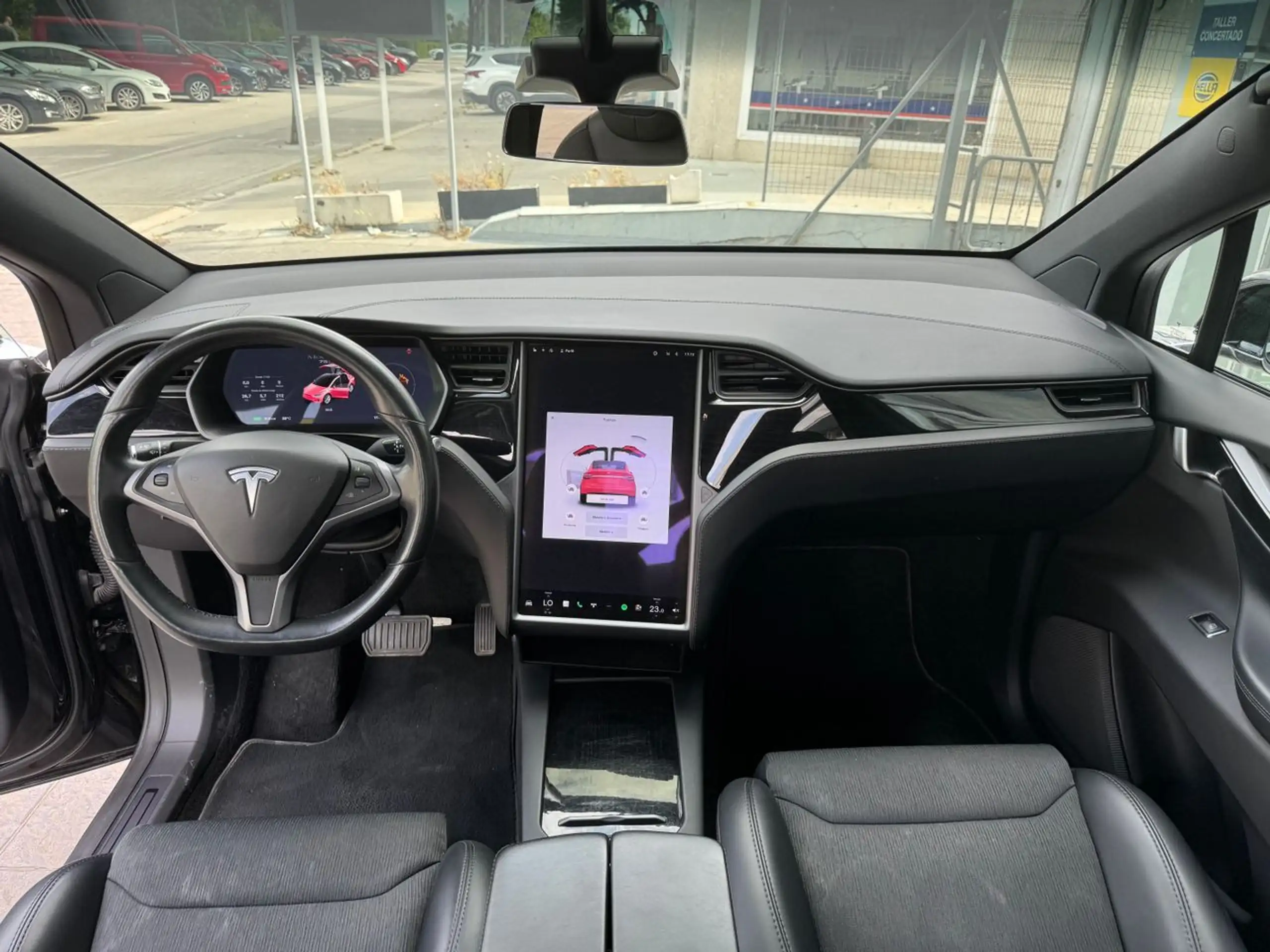 Tesla - Model X