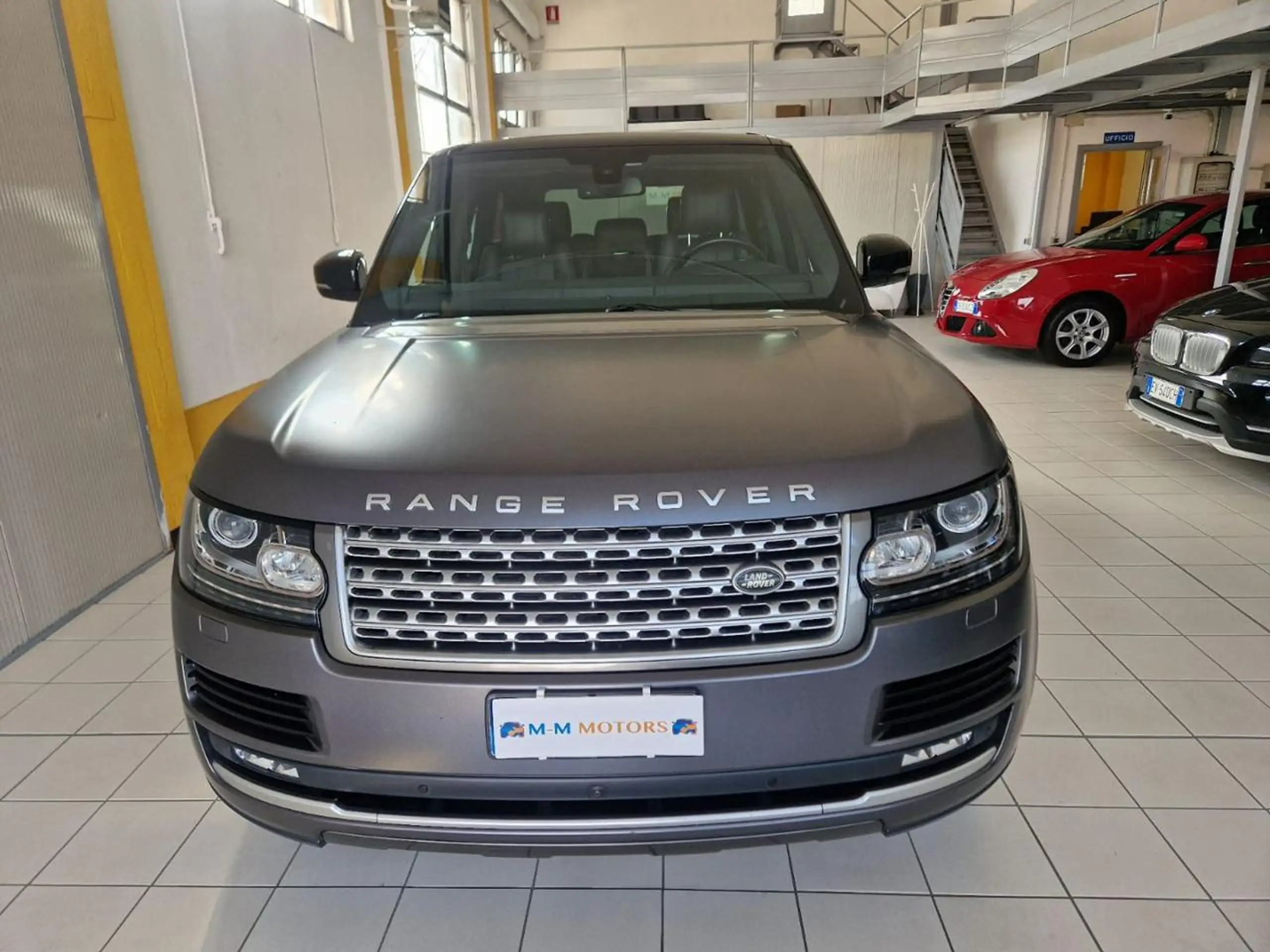 Land Rover - Range Rover