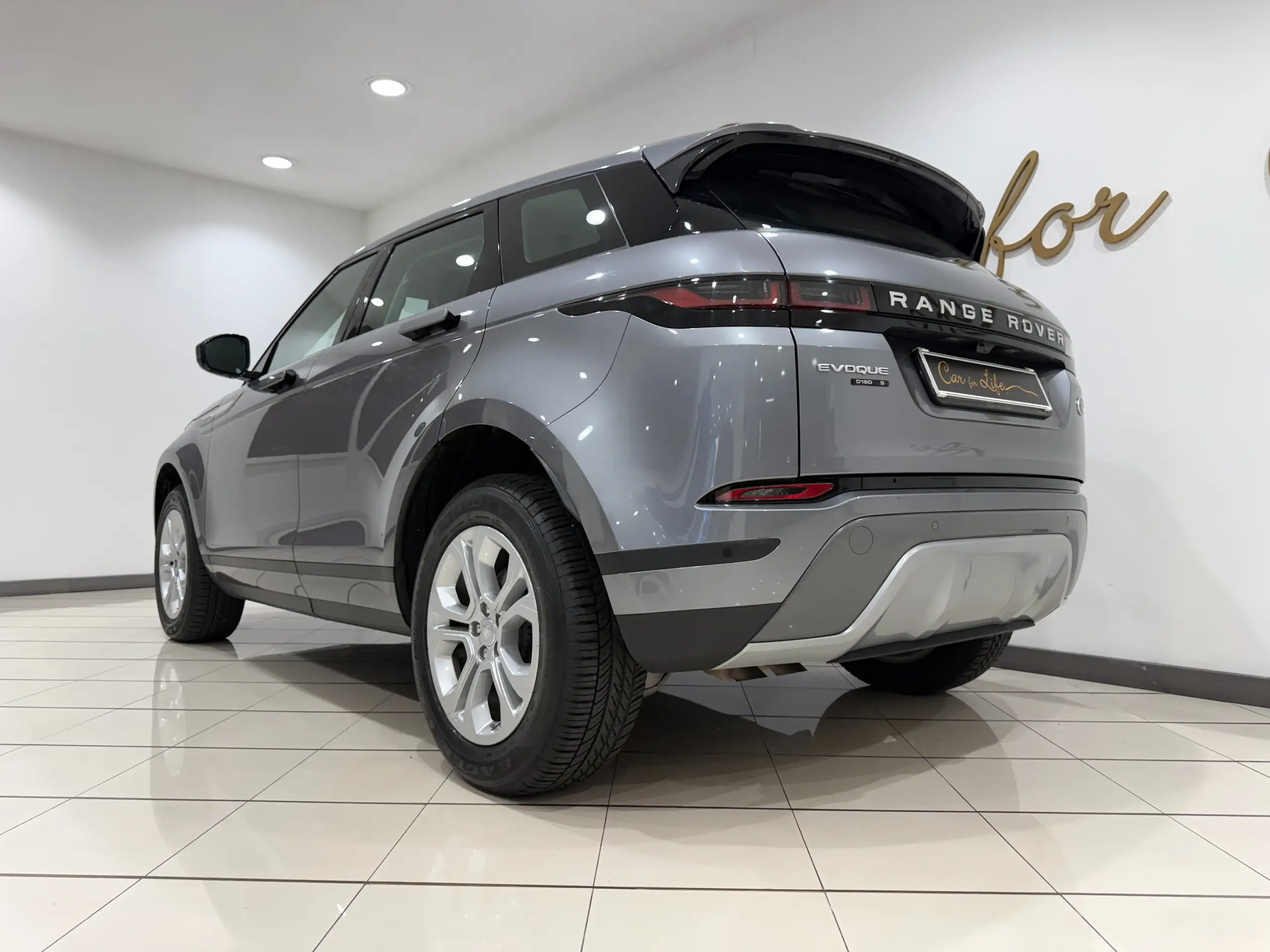 Land Rover - Range Rover Evoque