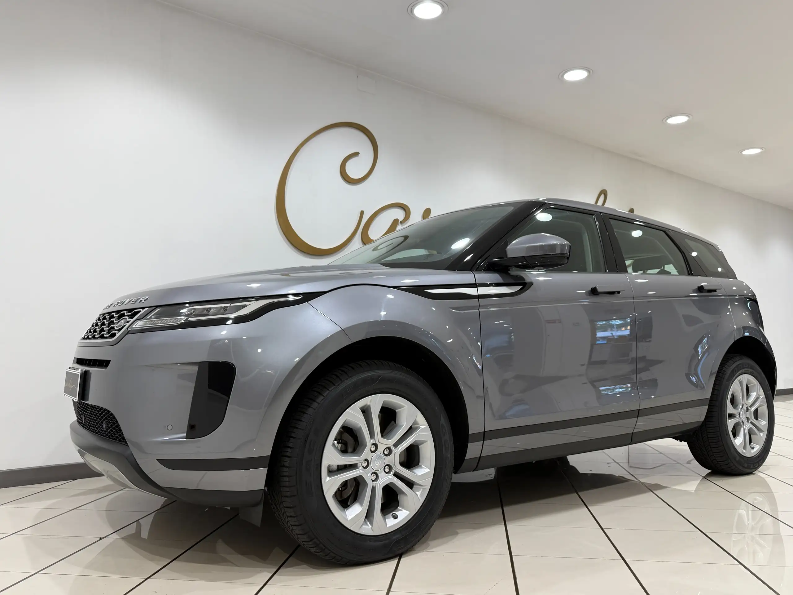 Land Rover - Range Rover Evoque