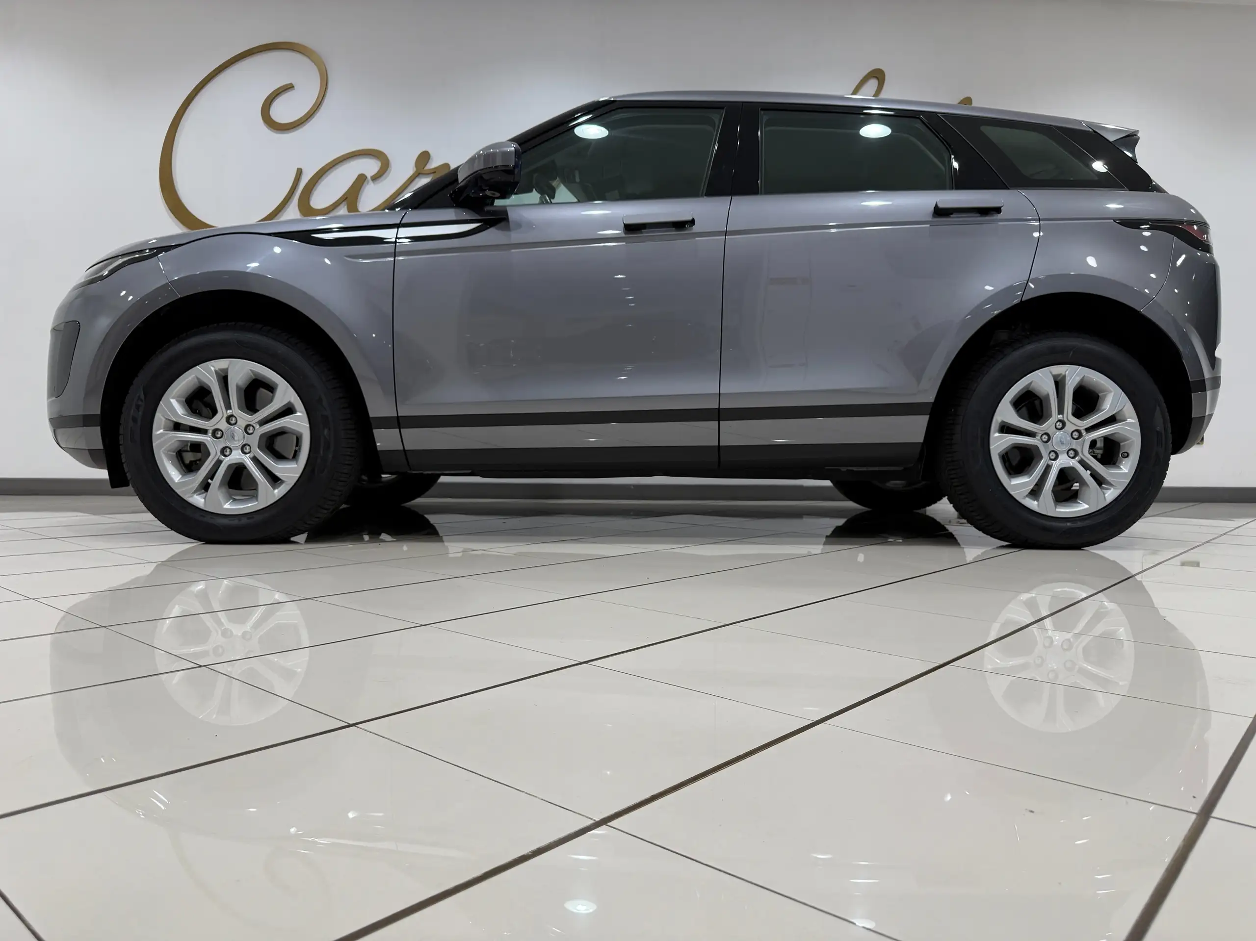 Land Rover - Range Rover Evoque