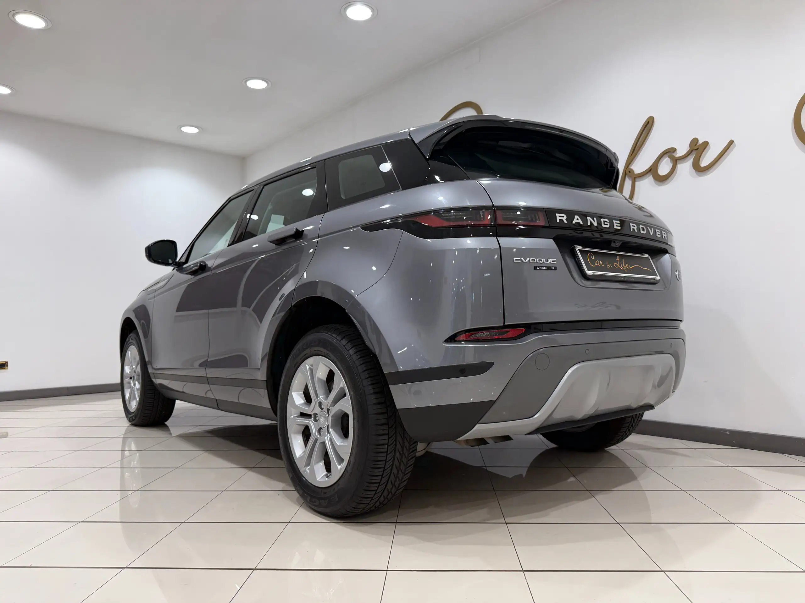 Land Rover - Range Rover Evoque