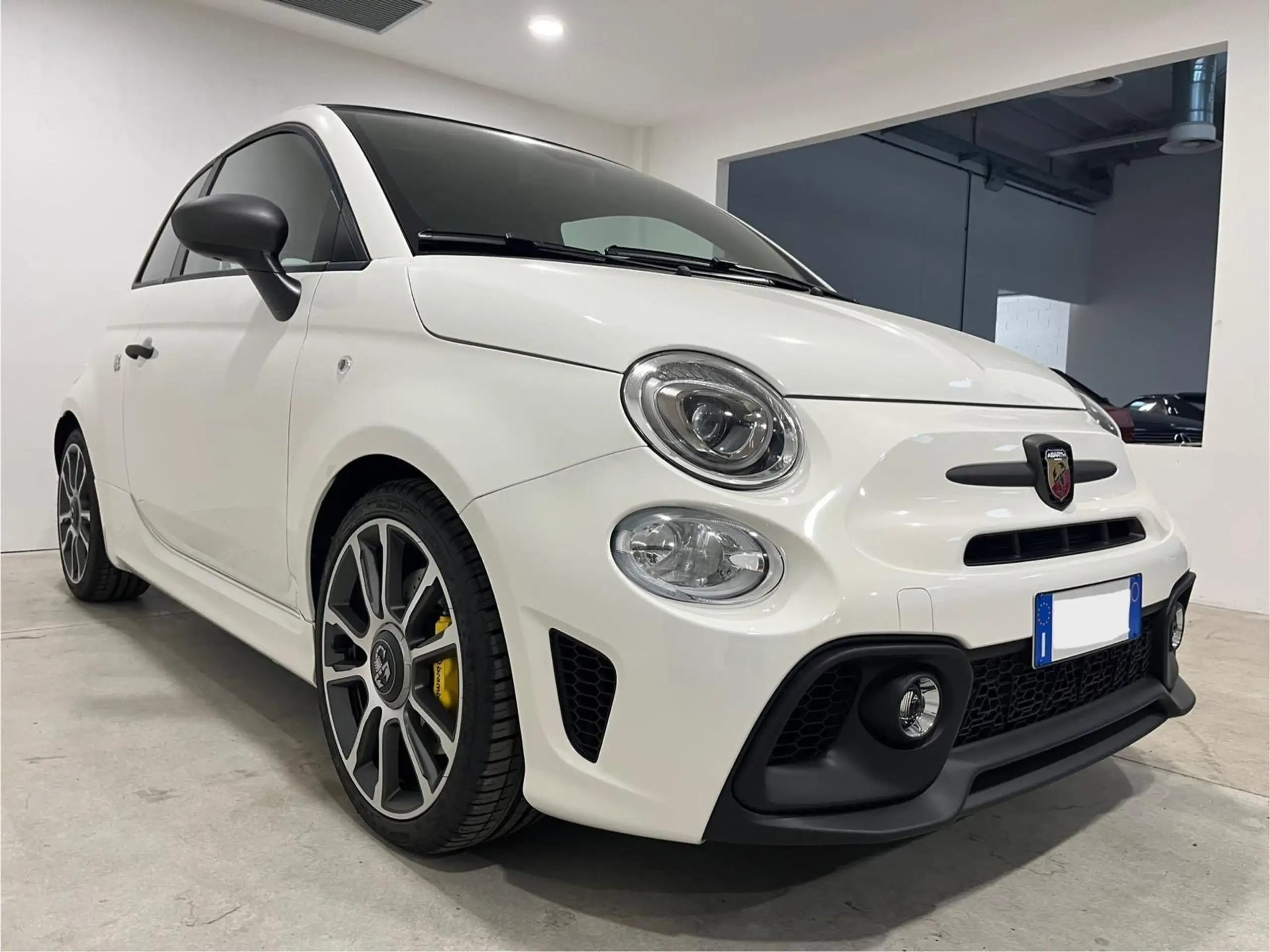 Abarth - 695C