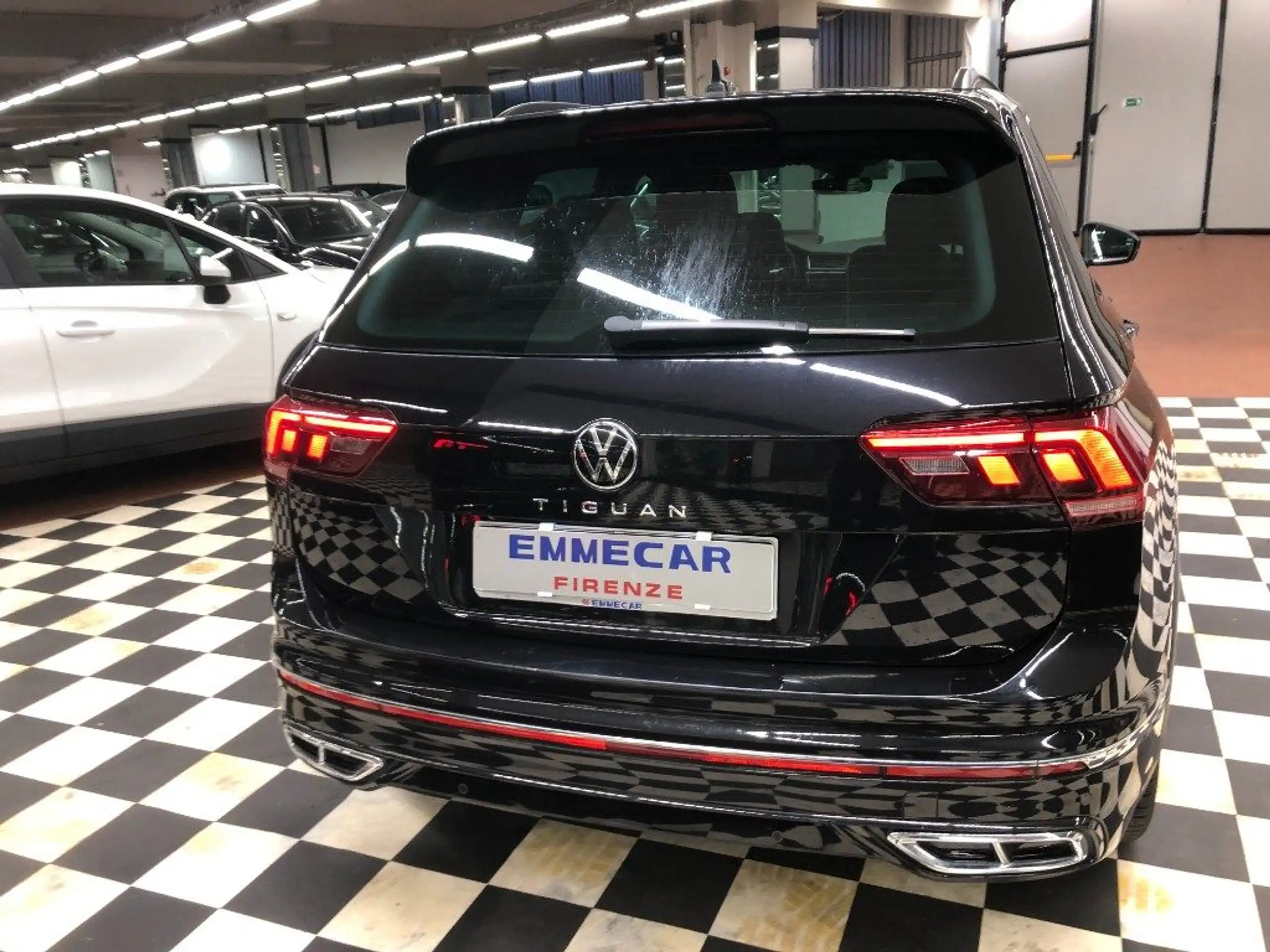 Volkswagen - Tiguan