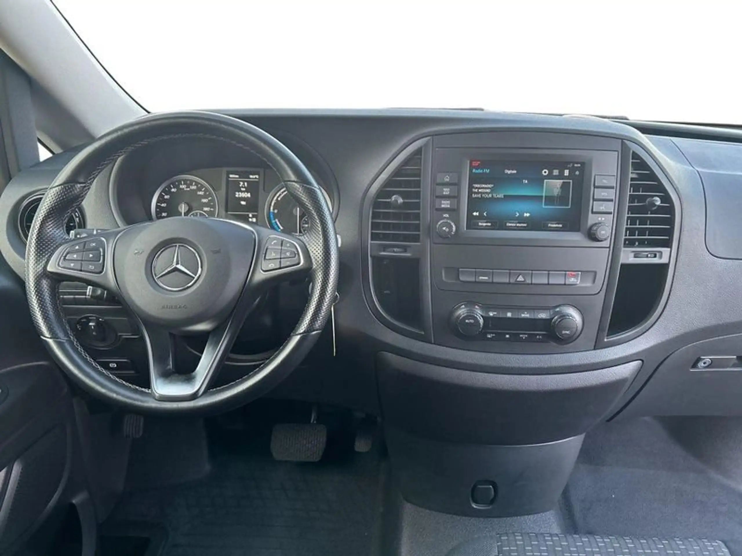 Mercedes-Benz - Vito