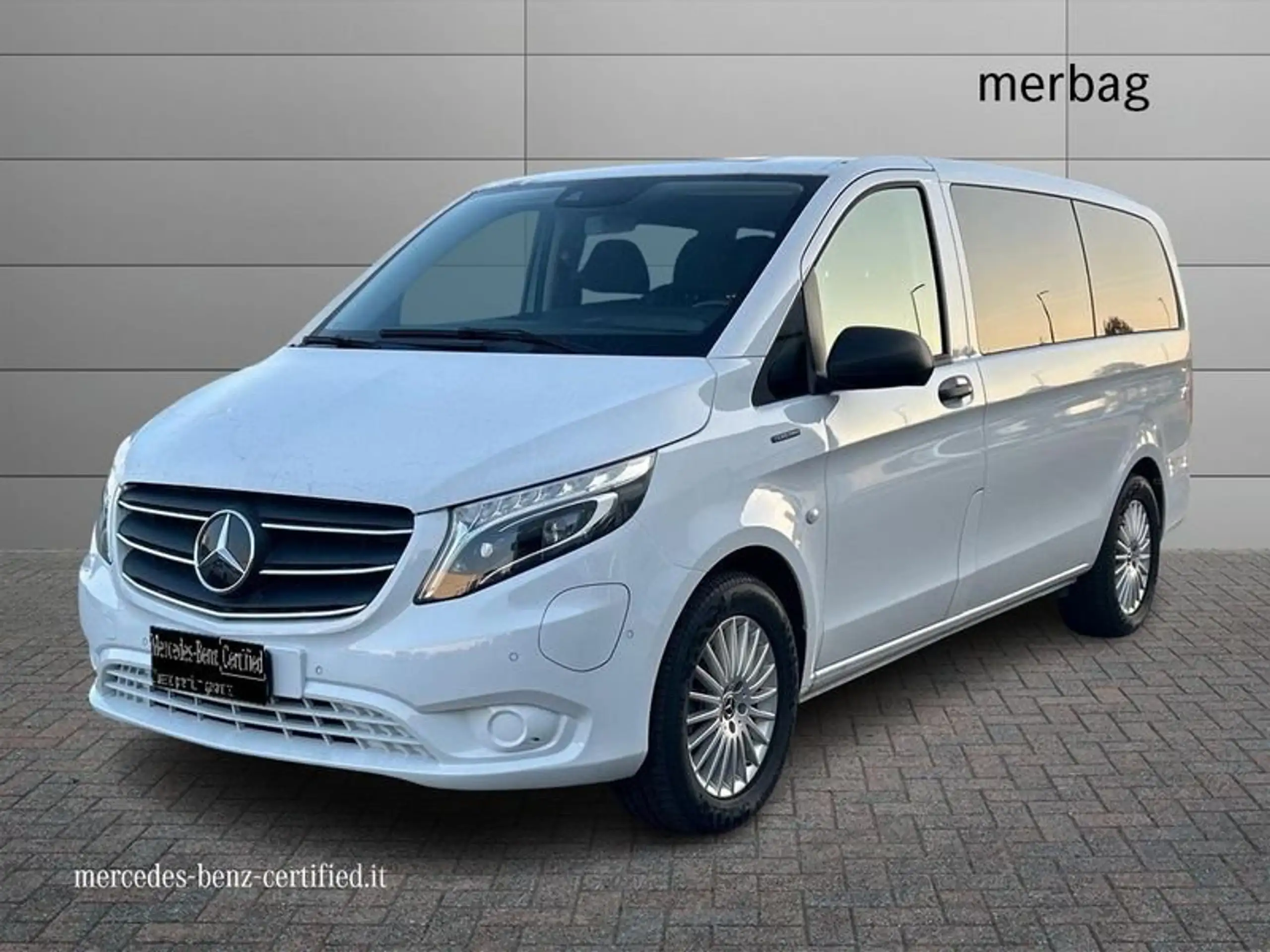 Mercedes-Benz - Vito