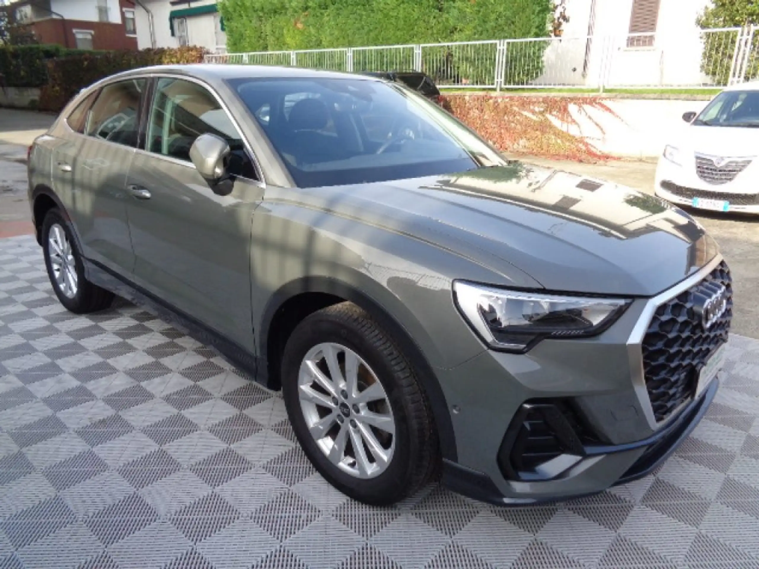 Audi Q3 2021