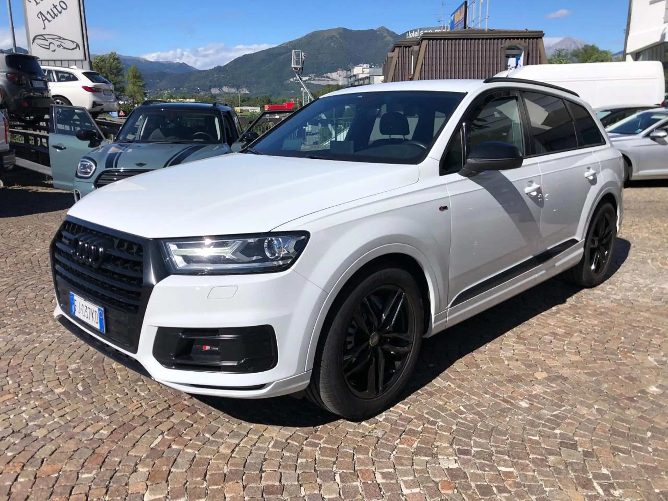 Audi - Q7