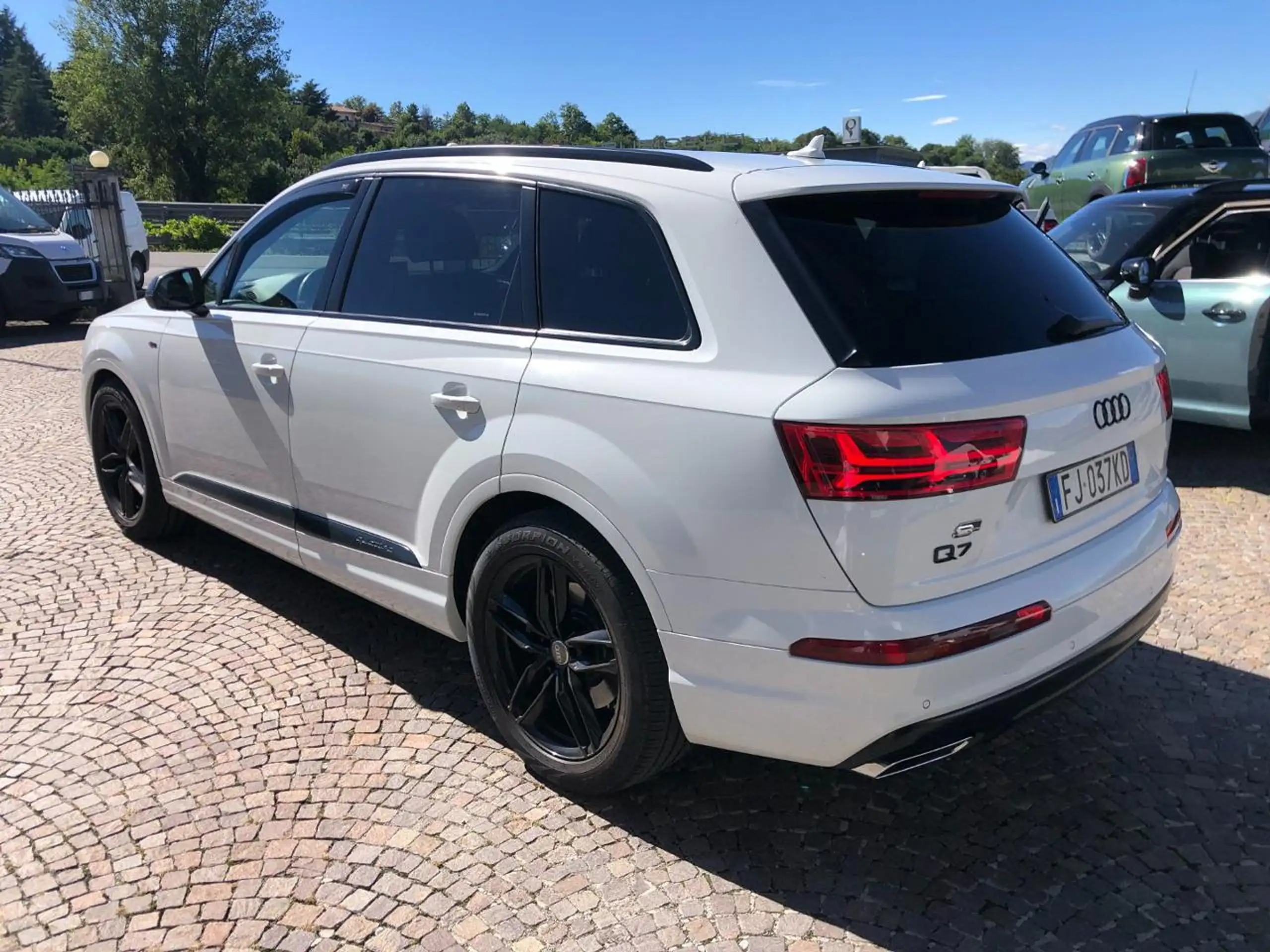 Audi - Q7