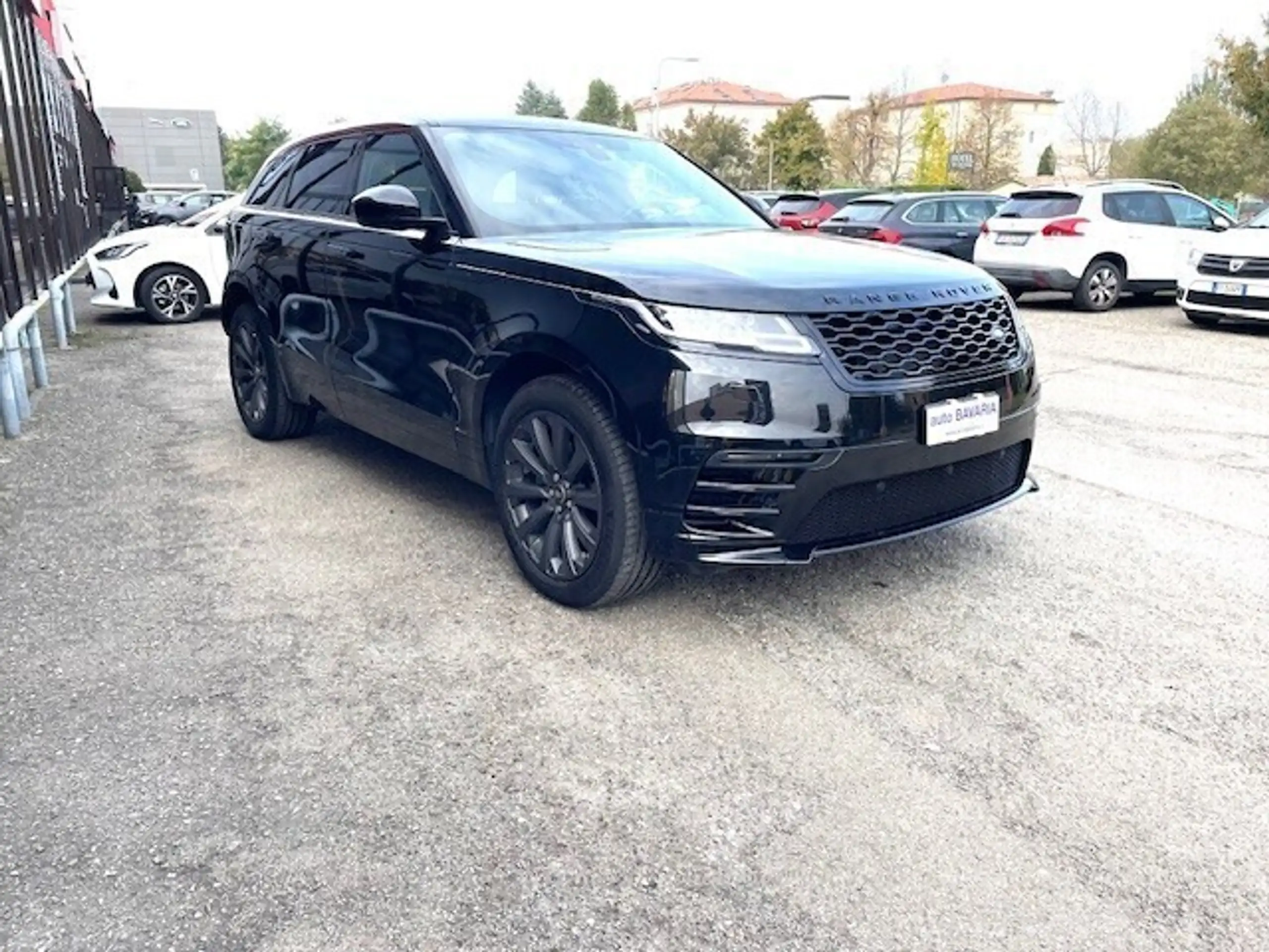 Land Rover - Range Rover Velar