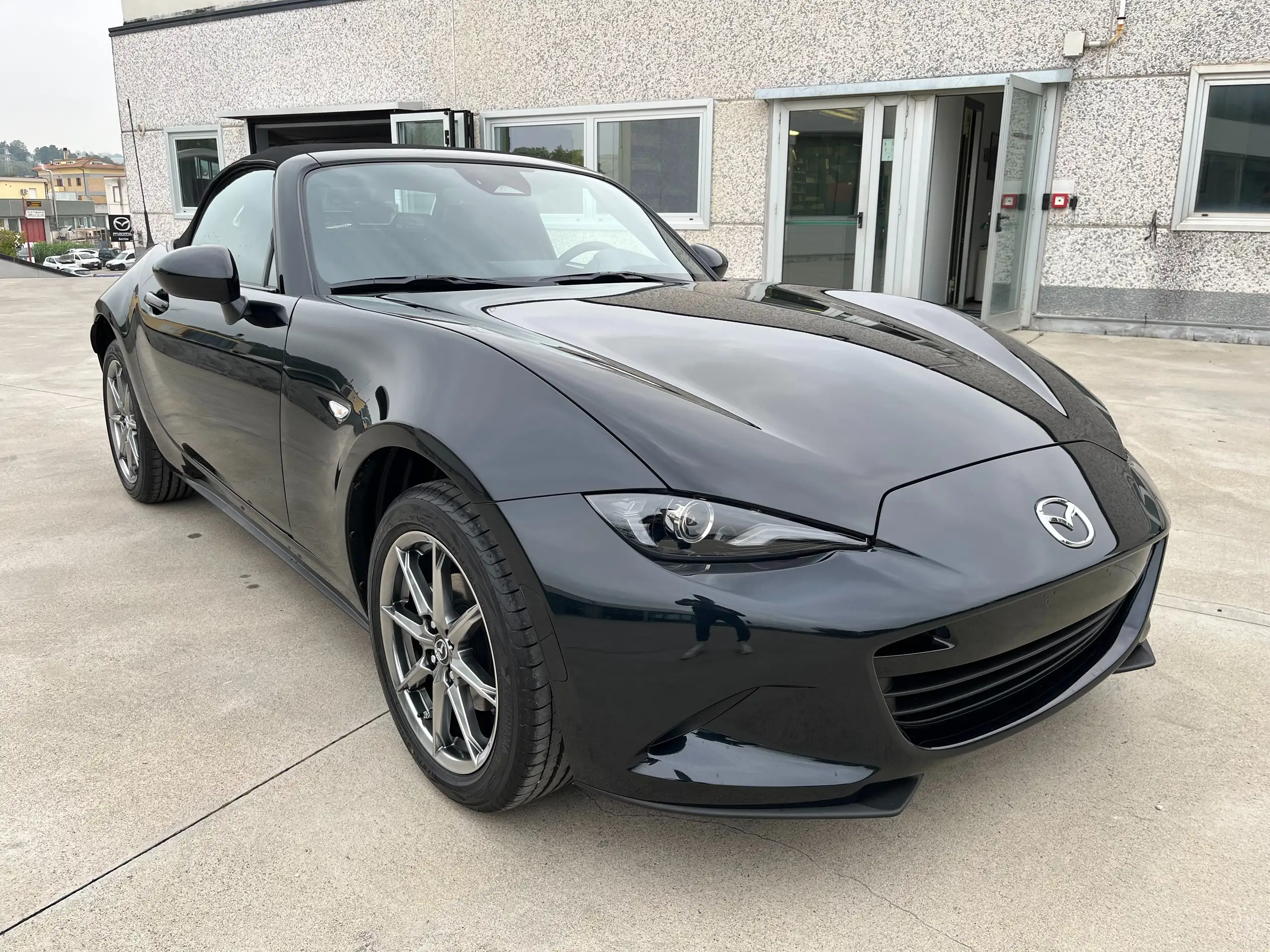 Mazda - MX-5