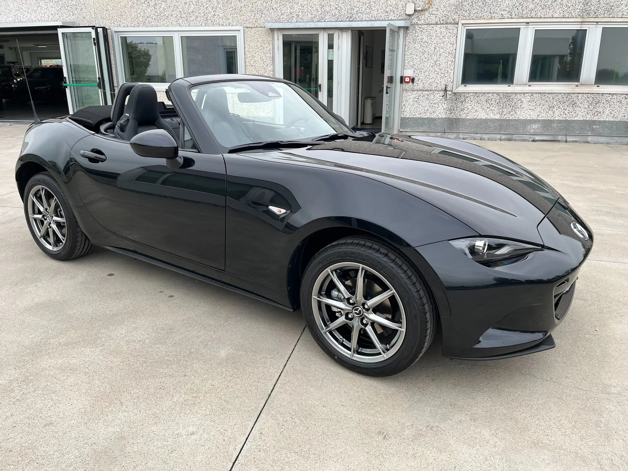 Mazda - MX-5