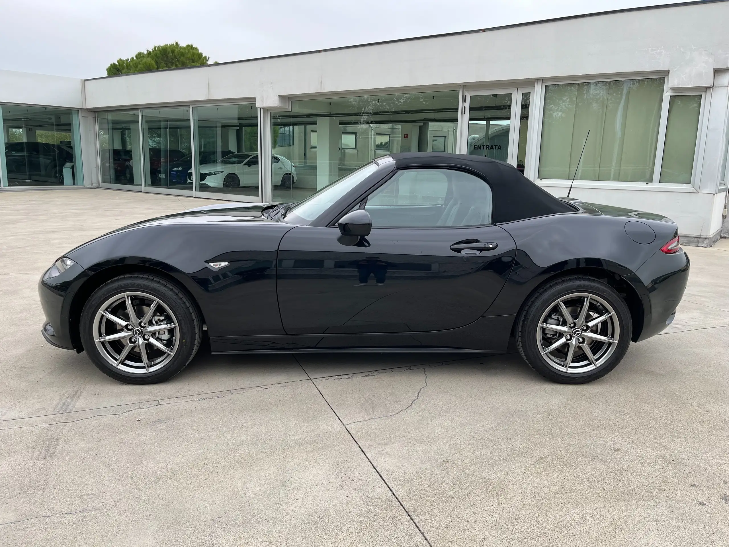 Mazda - MX-5