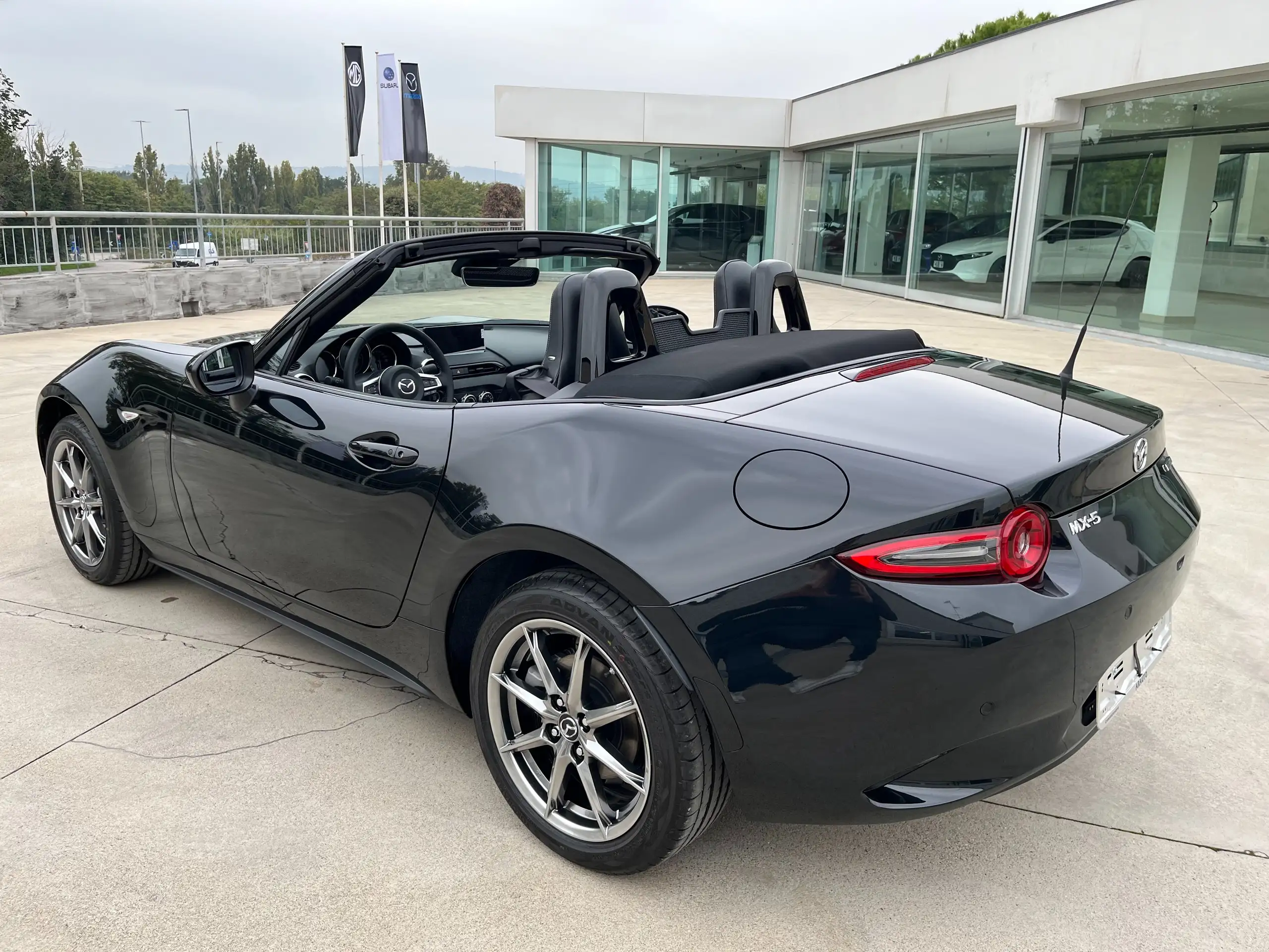 Mazda - MX-5