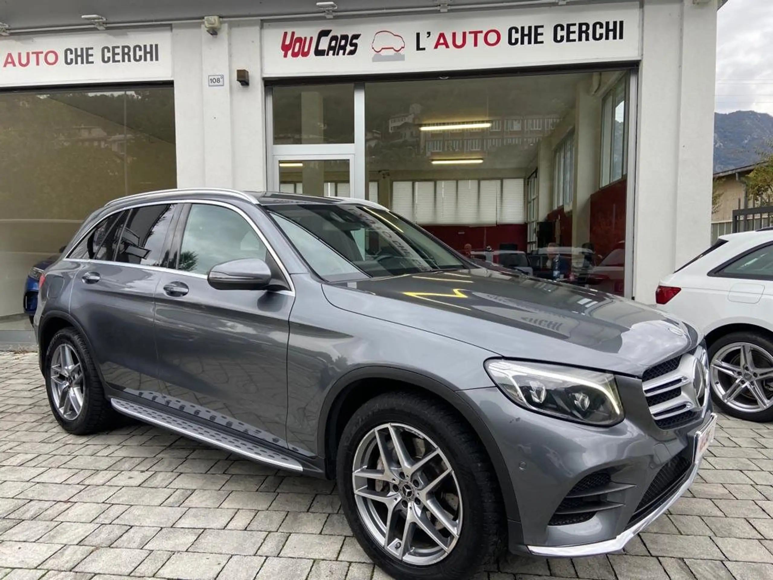 Mercedes-Benz - GLC 350