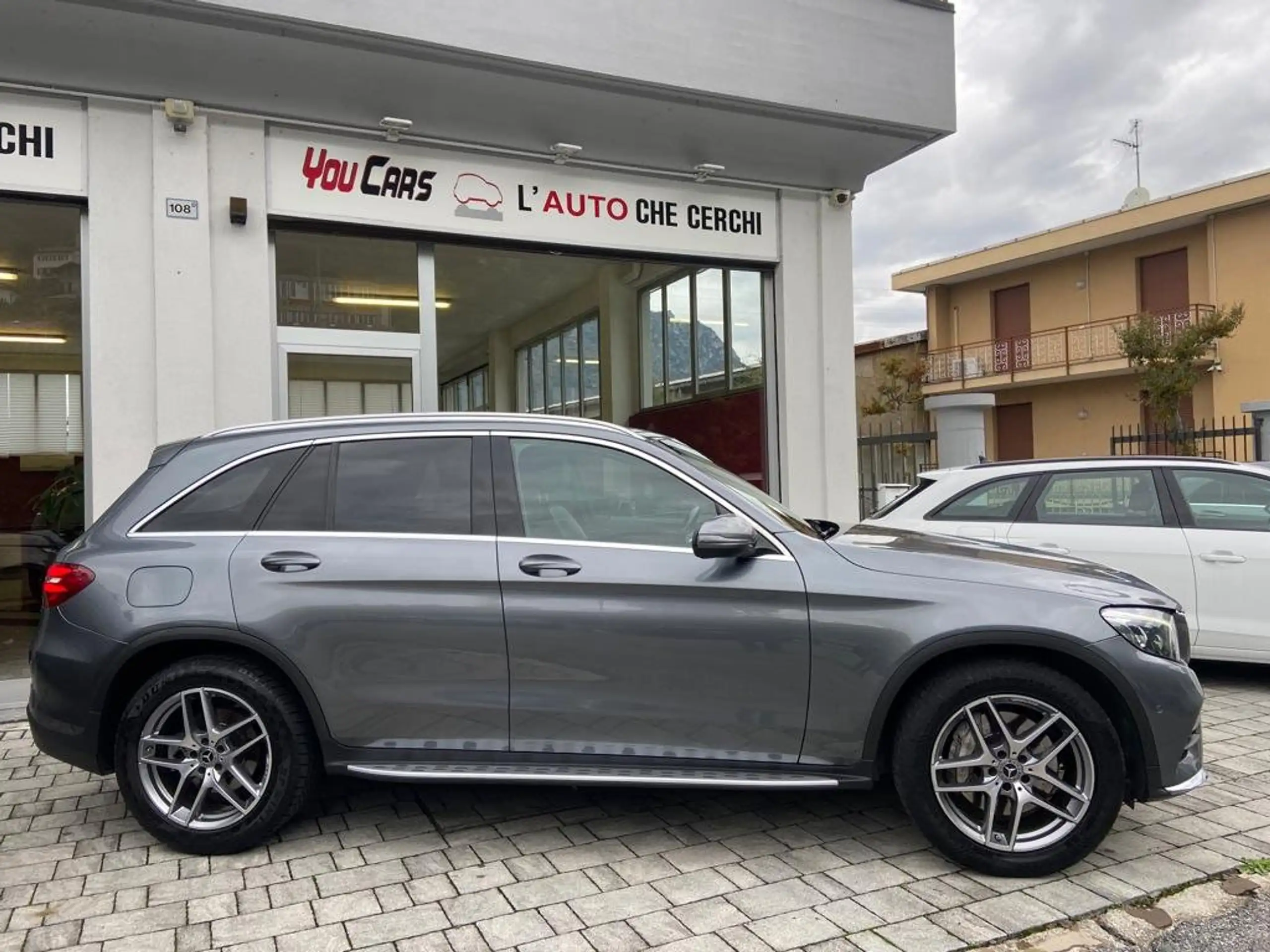 Mercedes-Benz - GLC 350