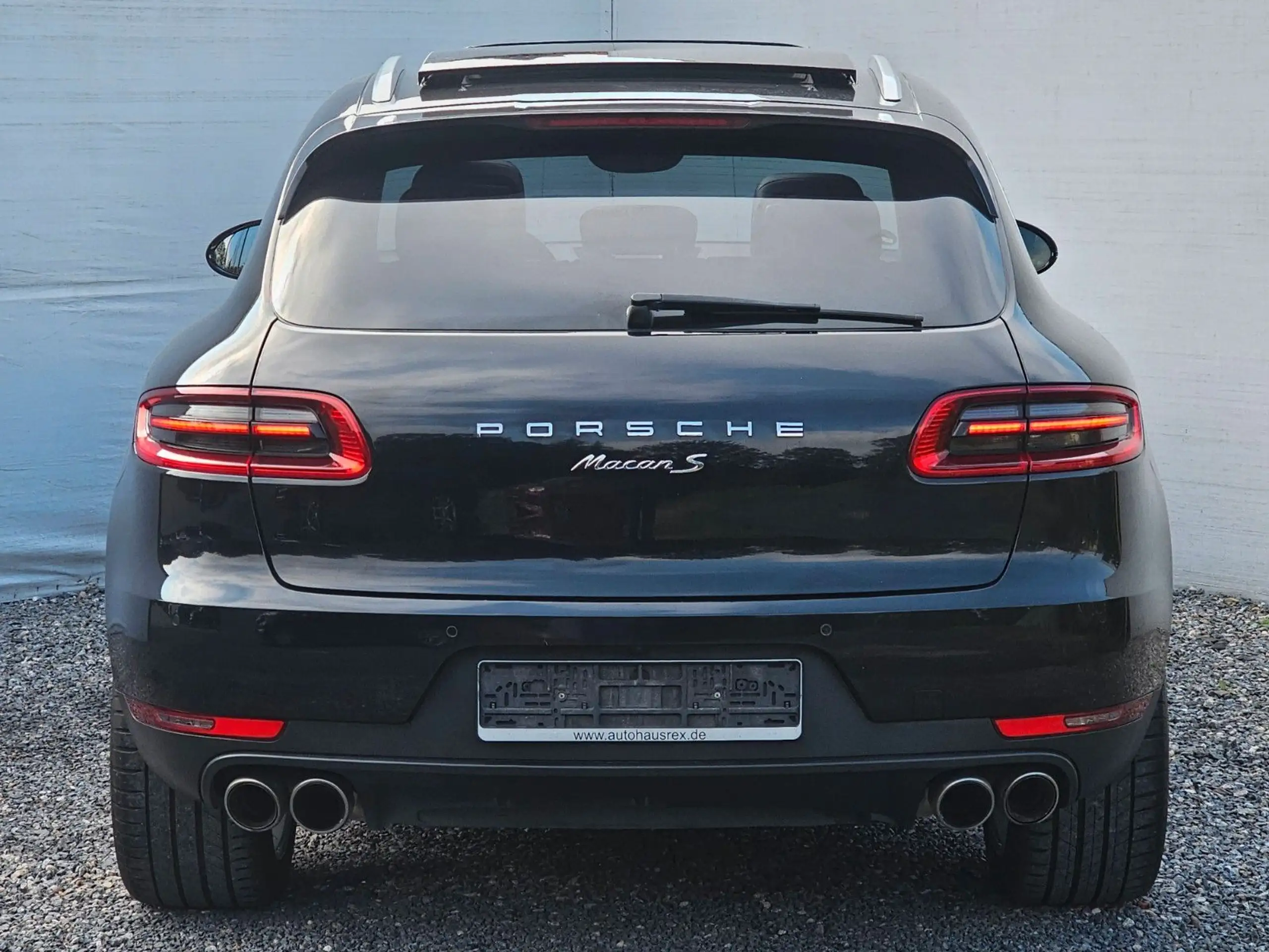 Porsche - Macan